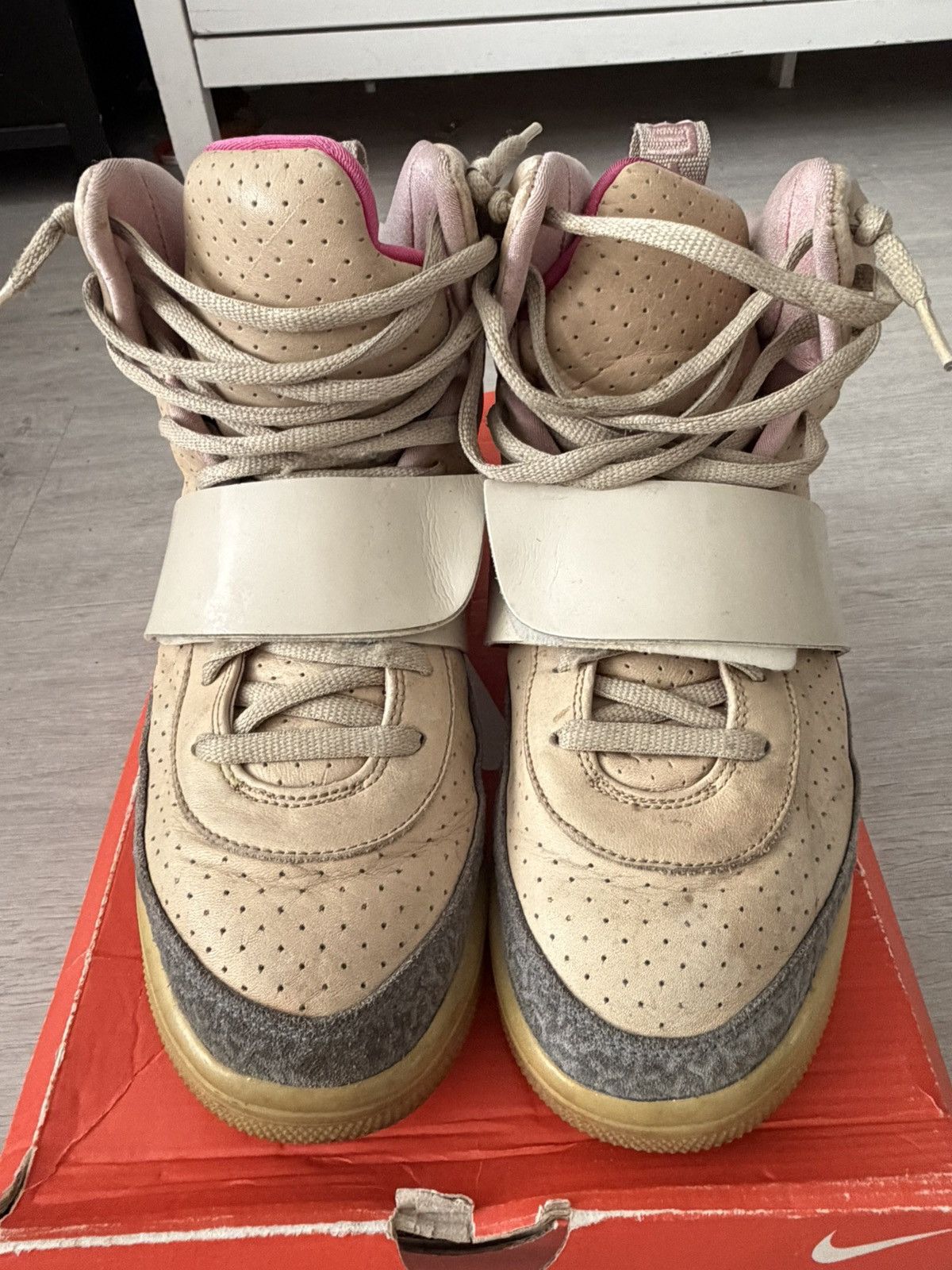 Nike Nike Yeezy 1 Net Tan Size US 10 / EU 43 - 2 Thumbnail