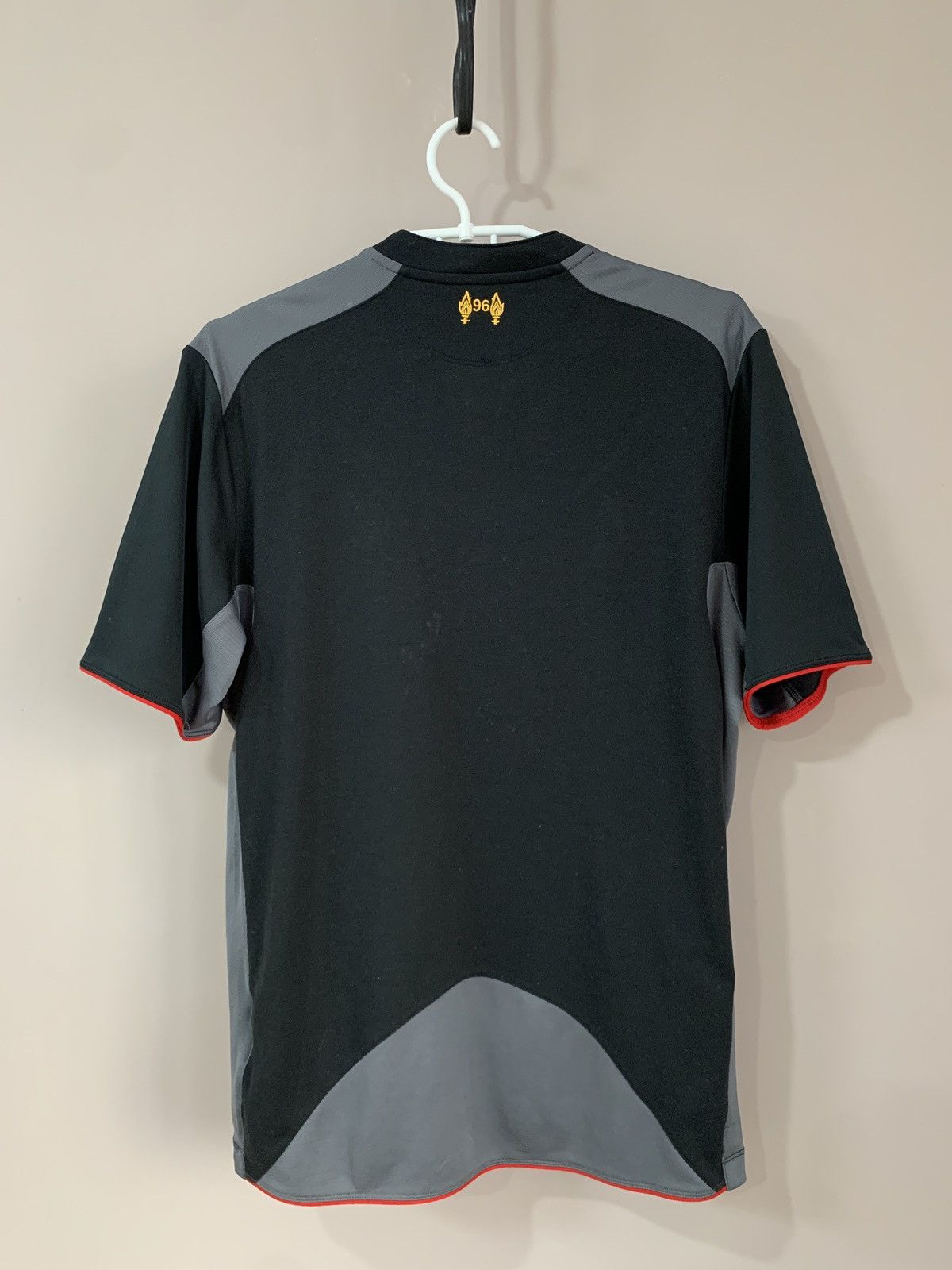 Warrior LIVERPOOL 2012 Away FOOTBALL SOCCER SHIRT JERSEY Warrior M Size US M / EU 48-50 / 2 - 2 Thumbnail