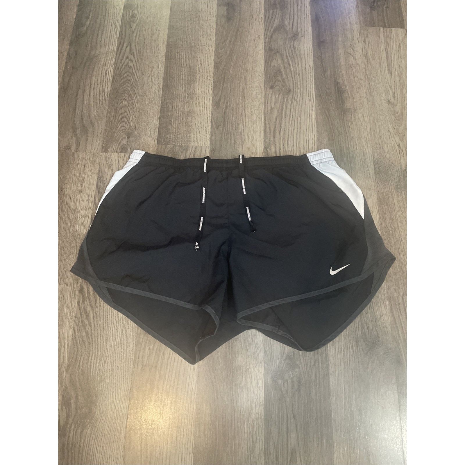 Nike Nike Dri-Fit Shorts Medium Women’s Running Shorts Inerliner Size 32" / US 10 / IT 46 - 1 Thumbnail