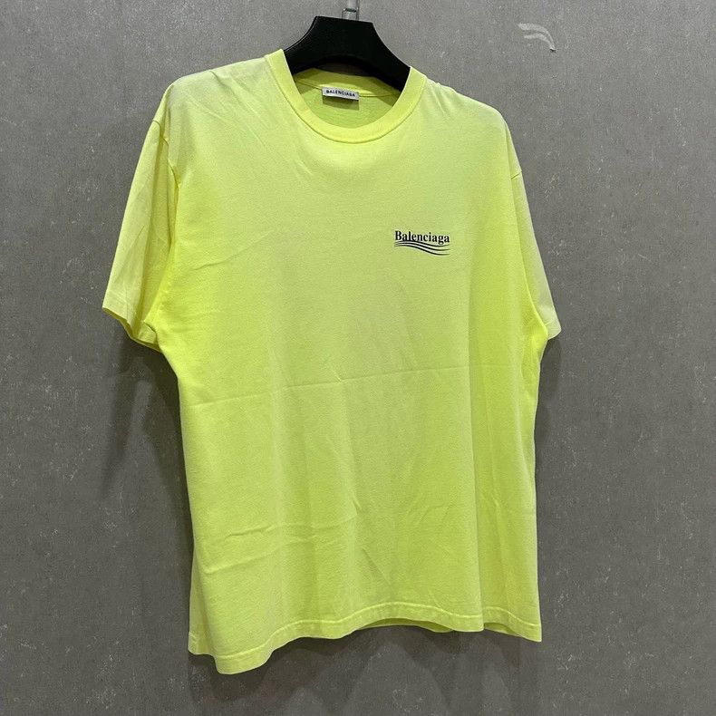 Balenciaga Balenciaga Small Logo Crew Neck Short Sleeve T-Shirt Size US L / EU 52-54 / 3 - 3 Thumbnail
