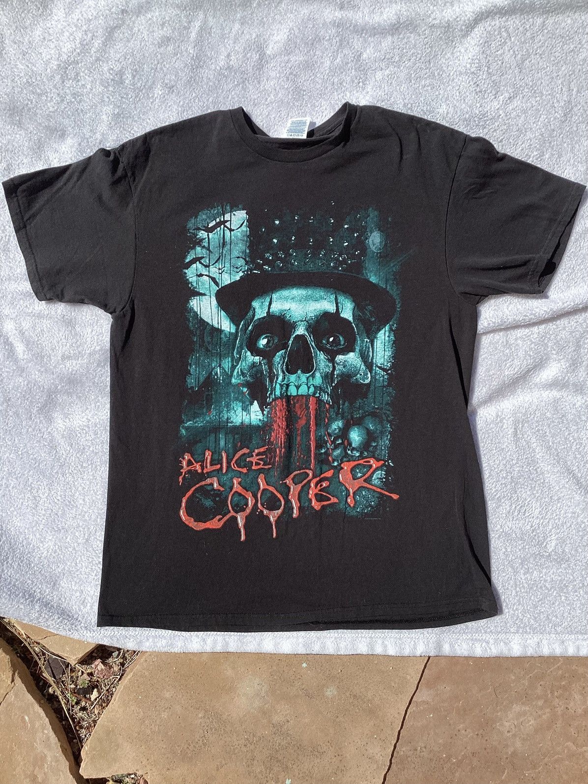 Band Tees × Delta × Vintage 2016 Spend the night with Alice Cooper 2 sided band T-shirt Size US L / EU 52-54 / 3 - 1 Thumbnail