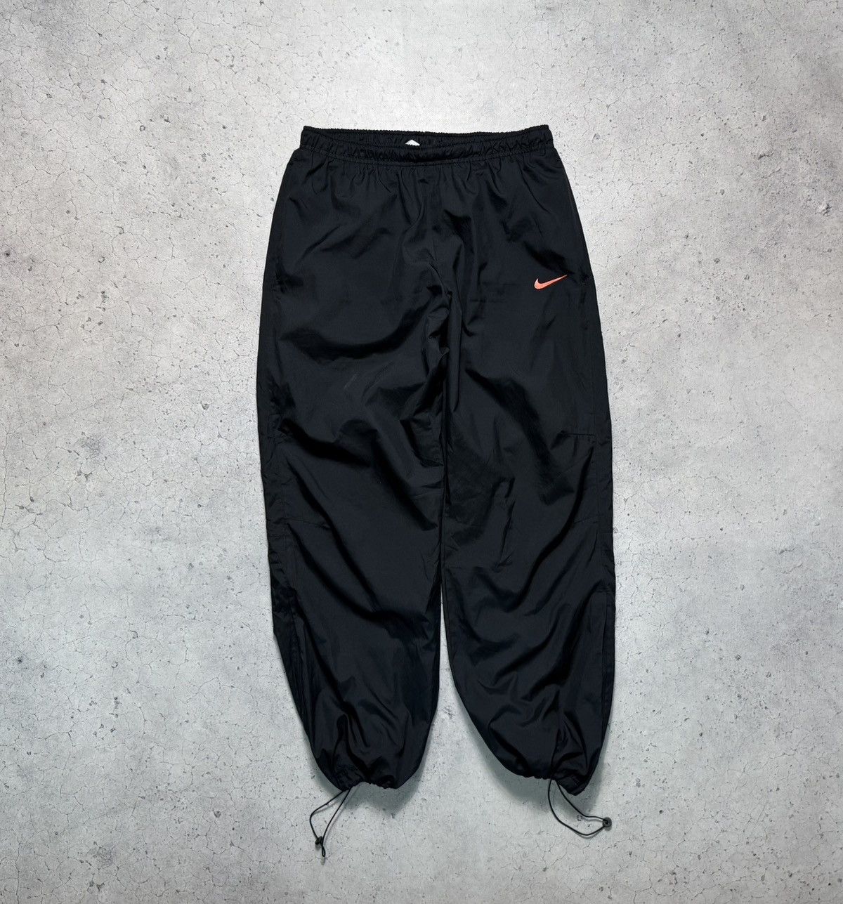 Nike Nike Vintage Baggy Track Pants Joggers Black Drill Swoosh Size US 34 / EU 50 - 1 Thumbnail