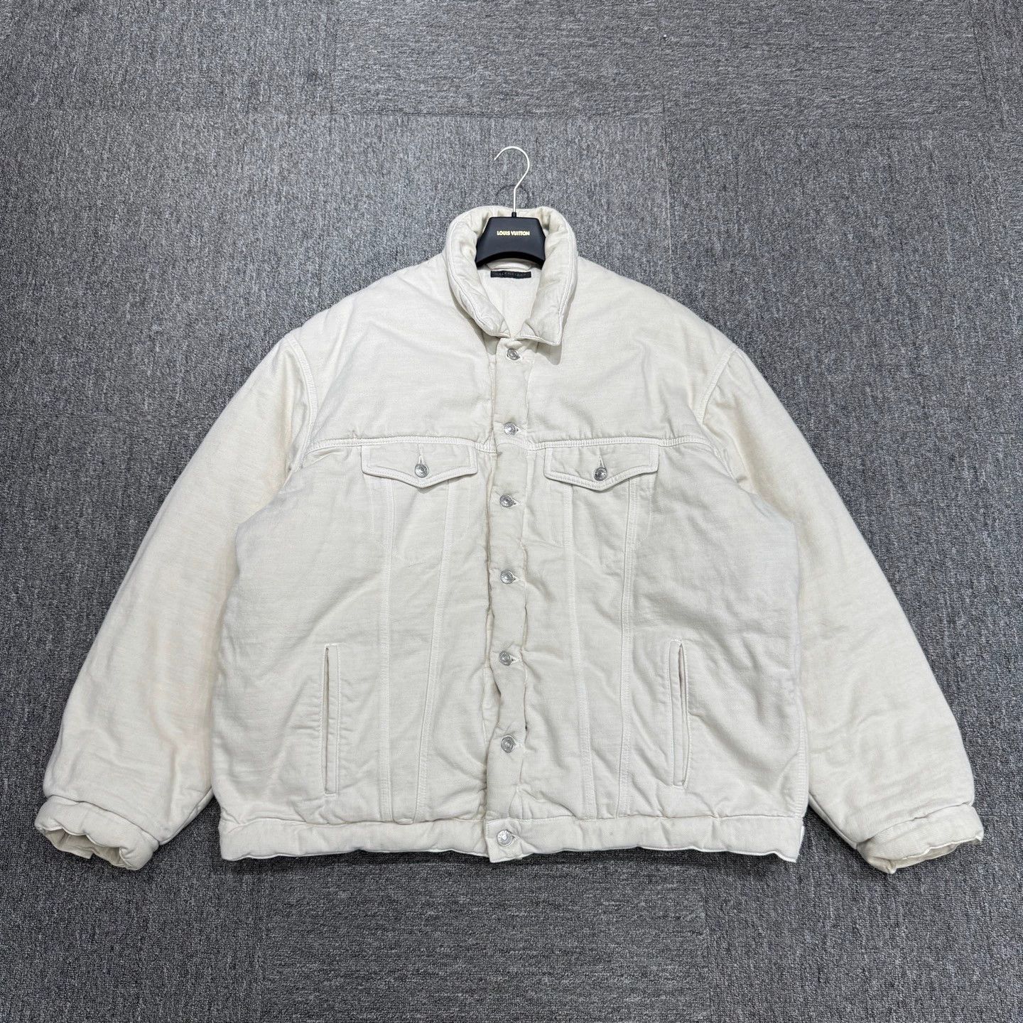 Balenciaga Balenciaga Distressed Denim Puffer Jacket 44 Size US S / EU 44-46 / 1 - 1 Thumbnail