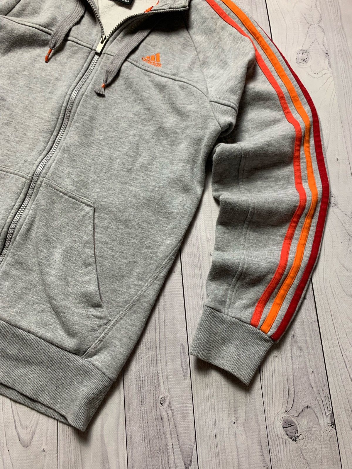 Adidas × Vintage Adidas essentials vintage zip hoodie performance Size S Size US S / EU 44-46 / 1 - 3 Thumbnail