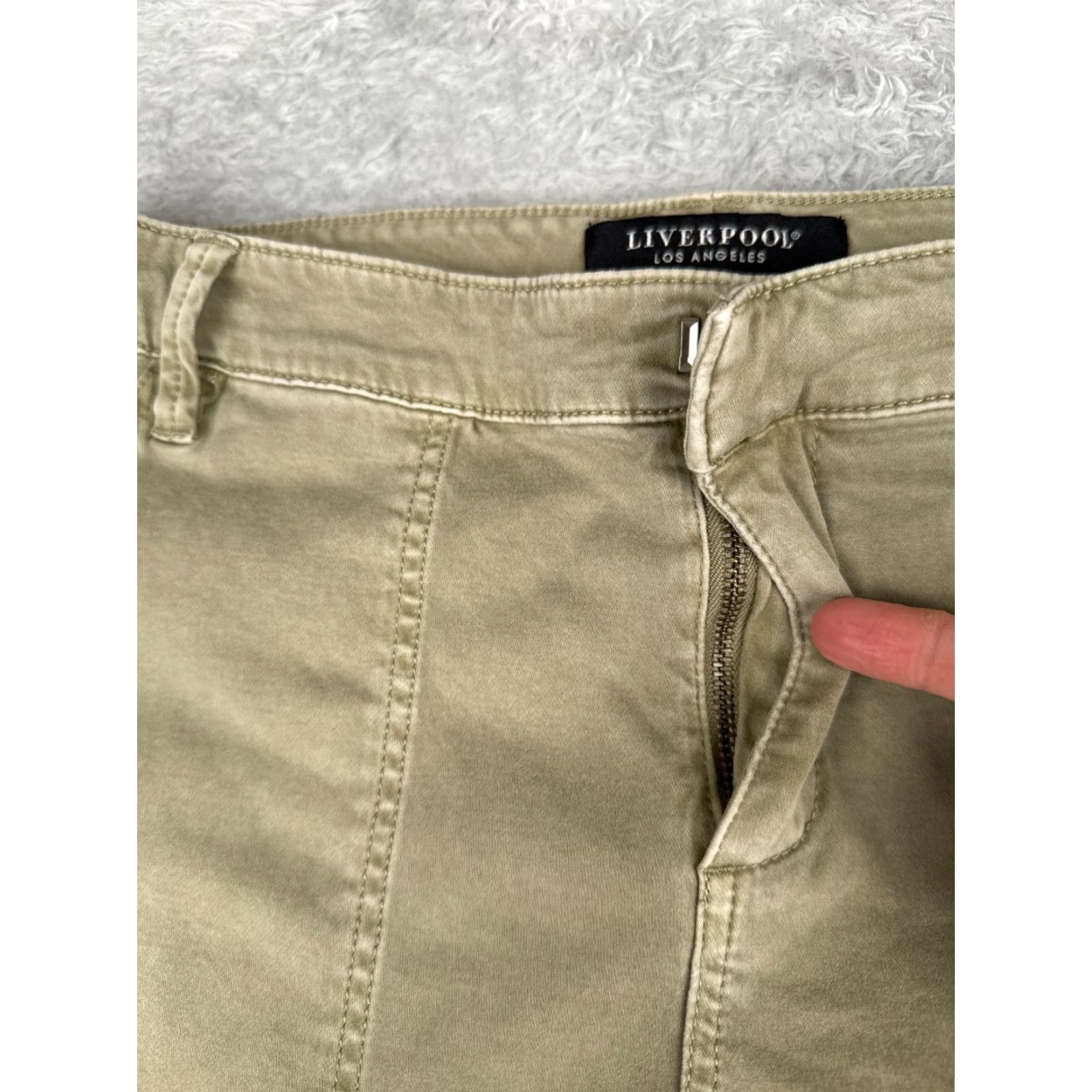 Vintage Liverpool Jeans Women's Cargo Pants Size 10 Green Tapered Low Rise Cotton 30x25 Size 32" / US 10 / IT 46 - 5 Thumbnail