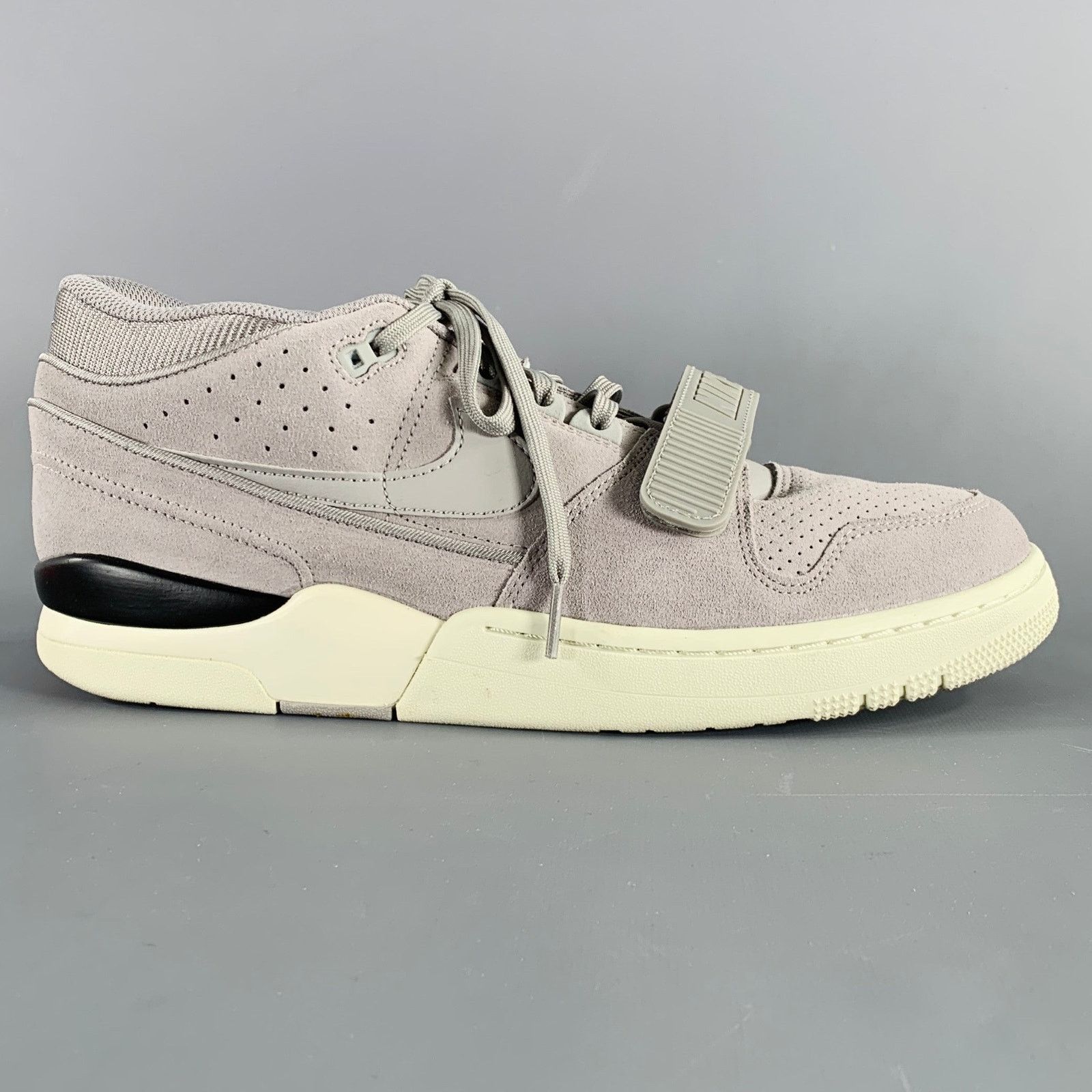 Nike NIKE Size 12 Alpha Force 88 Grey Suede Rubber Sole Sneakers Size US 12 / EU 45 - 2 Thumbnail