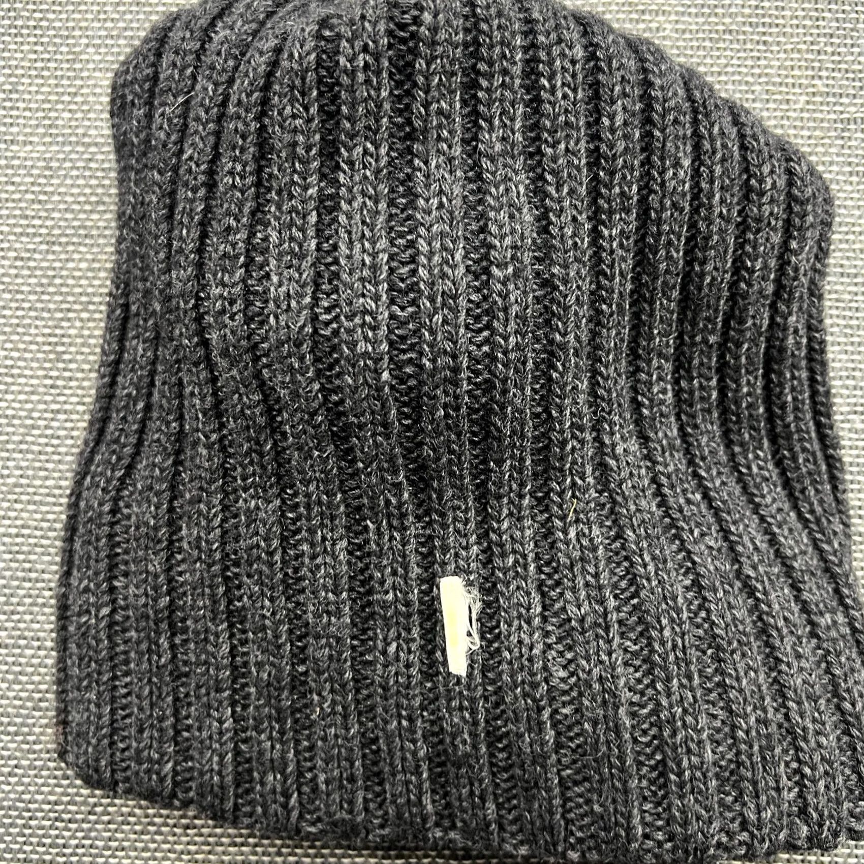 Diesel VINTAGE Diesel Beanie Hat One Size OS 100% Wool Gray Cuffed Ribbon Pom Pom Unisex Adults Mens Womens Size ONE SIZE - 3 Thumbnail