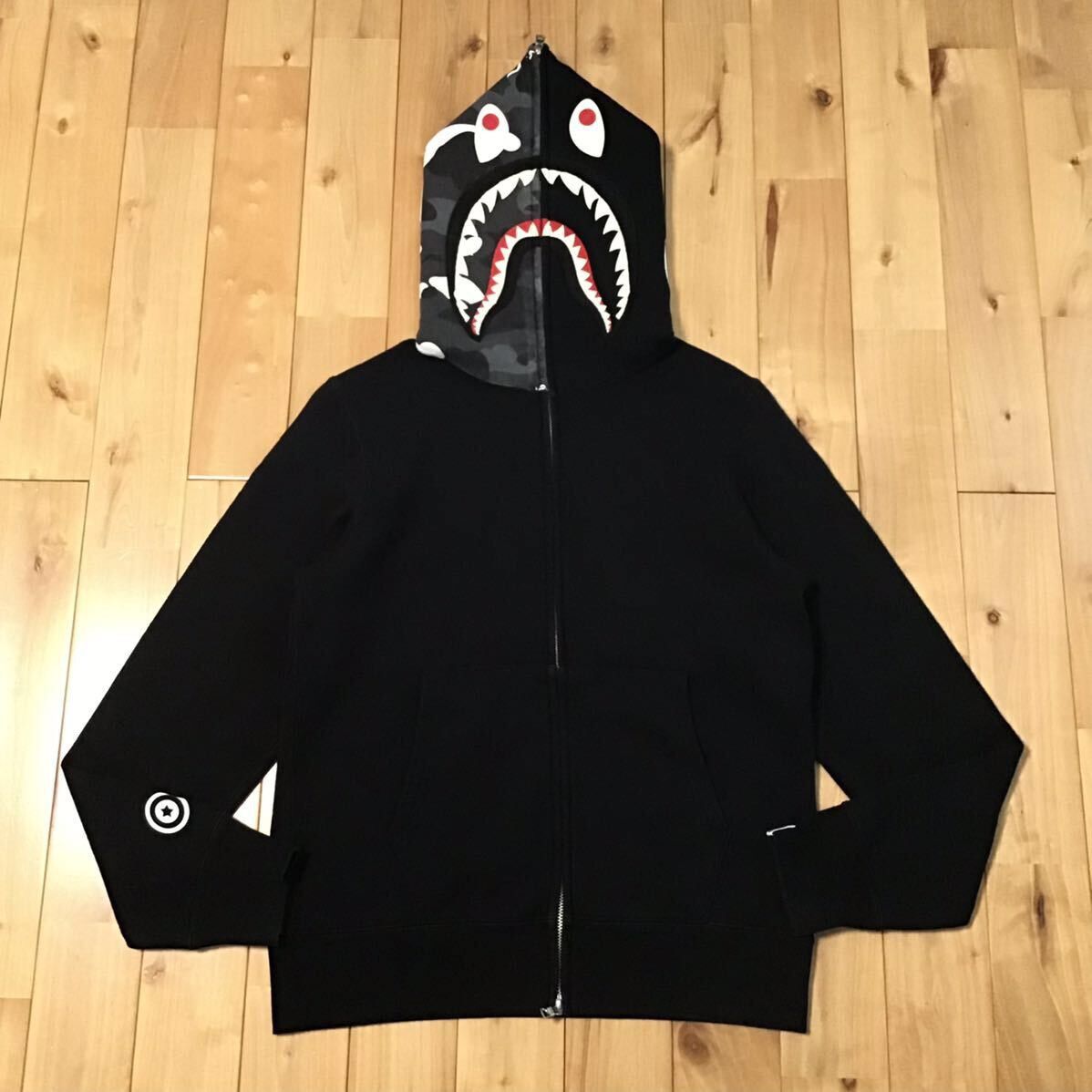 Bape 💫Glow in the dark💫 BAPE City camo shark full zip hoodie APE Size US M / EU 48-50 / 2 - 2 Thumbnail