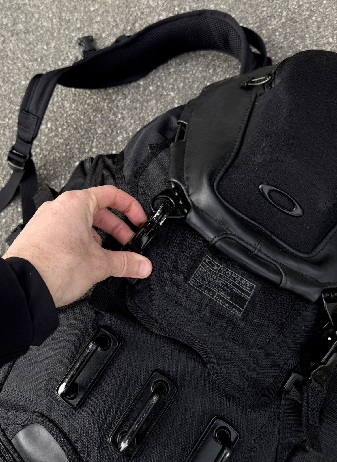 Oakley Oakley Y2K Kitchen Sink Rare Tactical Backpack Gear Bag Size ONE SIZE - 3 Thumbnail