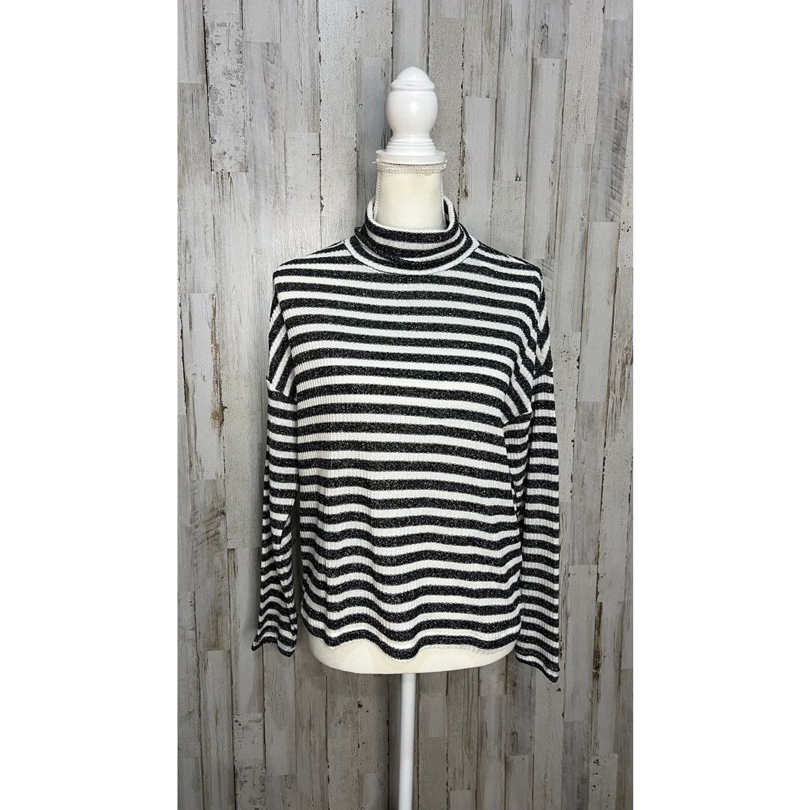 Sanctuary NWT Sanctuary Women's XS Metallic Stripe Turtleneck Sweater Size XS / US 0-2 / IT 36-38 - 2 Thumbnail