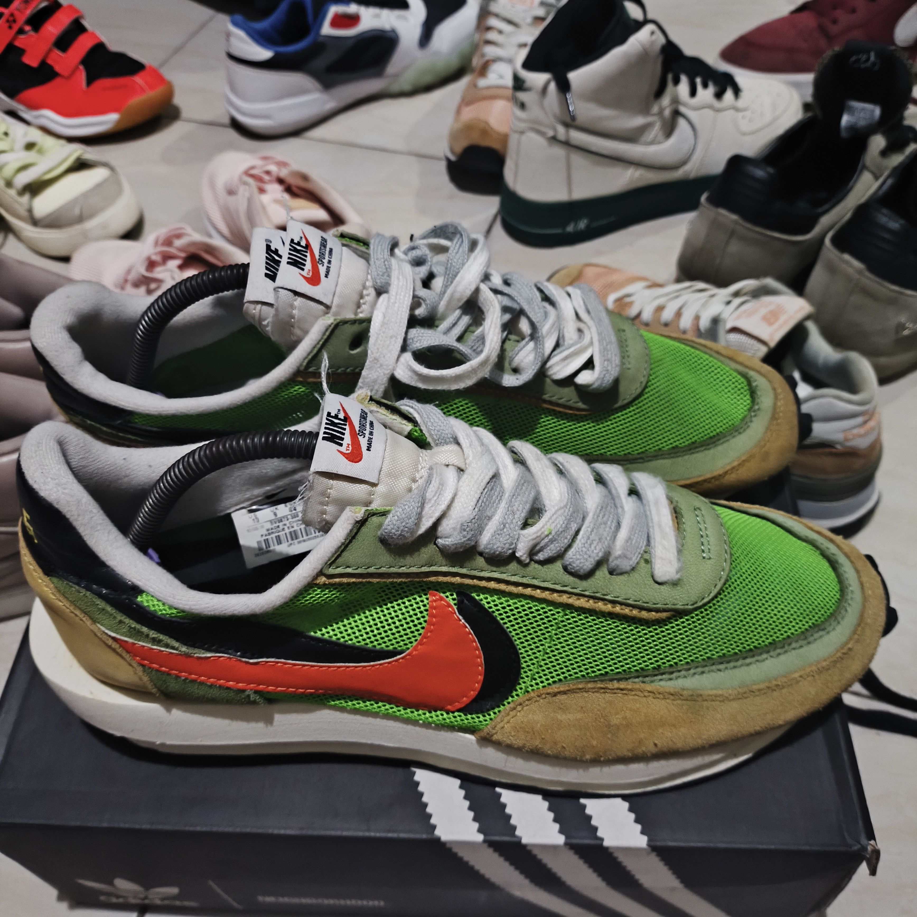 Nike × Sacai Nike sacai ld waffle green gusto shoes Size US 10.5 / EU 43-44 - 1 Thumbnail