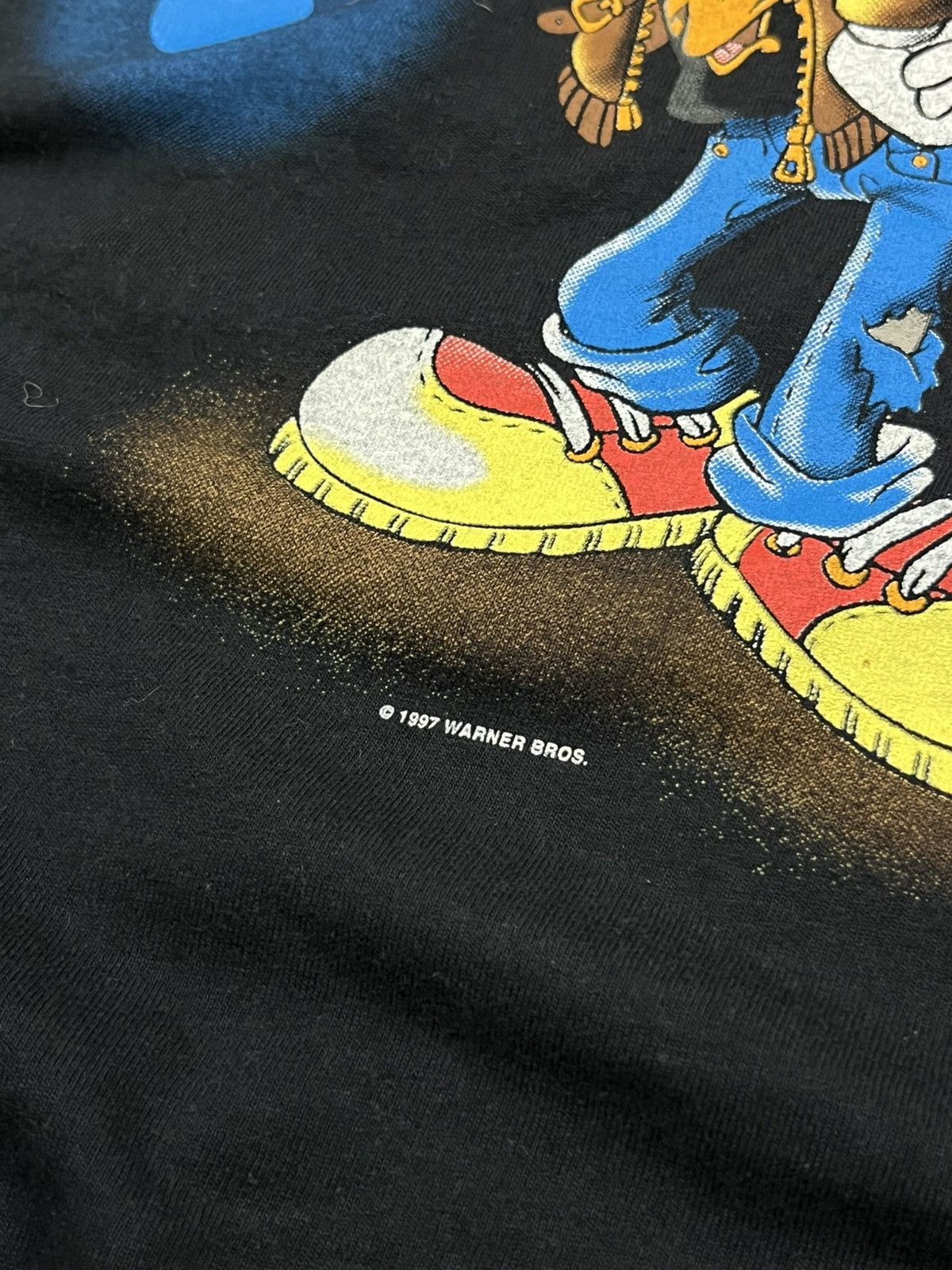 Warner Bros Vintage 1997 warner bros bugs bunny t-shirt Size US S / EU 44-46 / 1 - 4 Thumbnail