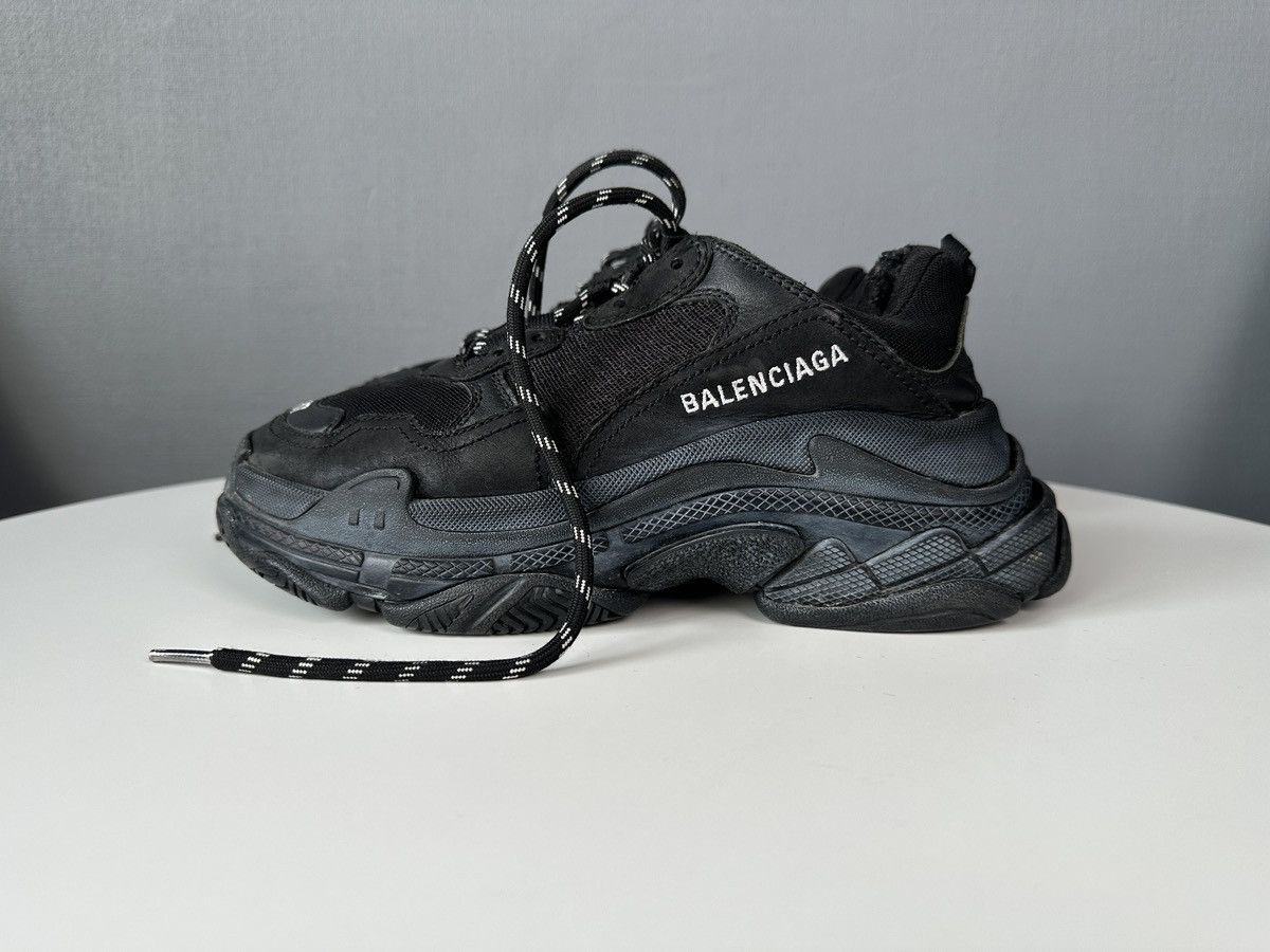 Balenciaga BALENCIAGA Triple S Women’s Sneakers Black EU 37 US 7 Shoes Size US 7 / IT 37 - 1 Thumbnail
