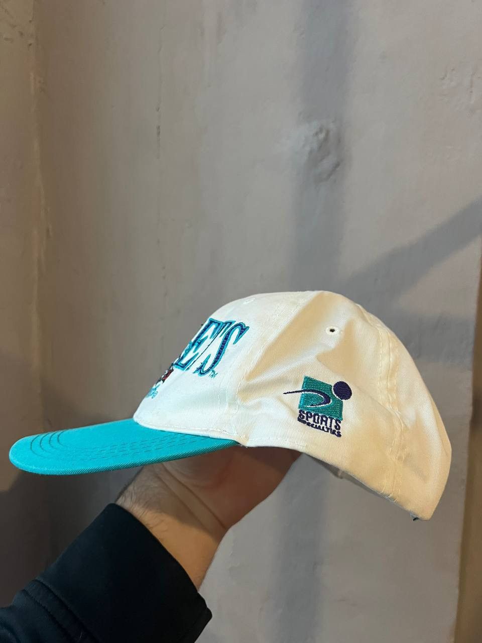 NBA VINTAGE CHARLOTTE HORNETS 80’S RARE CAP ONE SIZE Size ONE SIZE - 4 Thumbnail