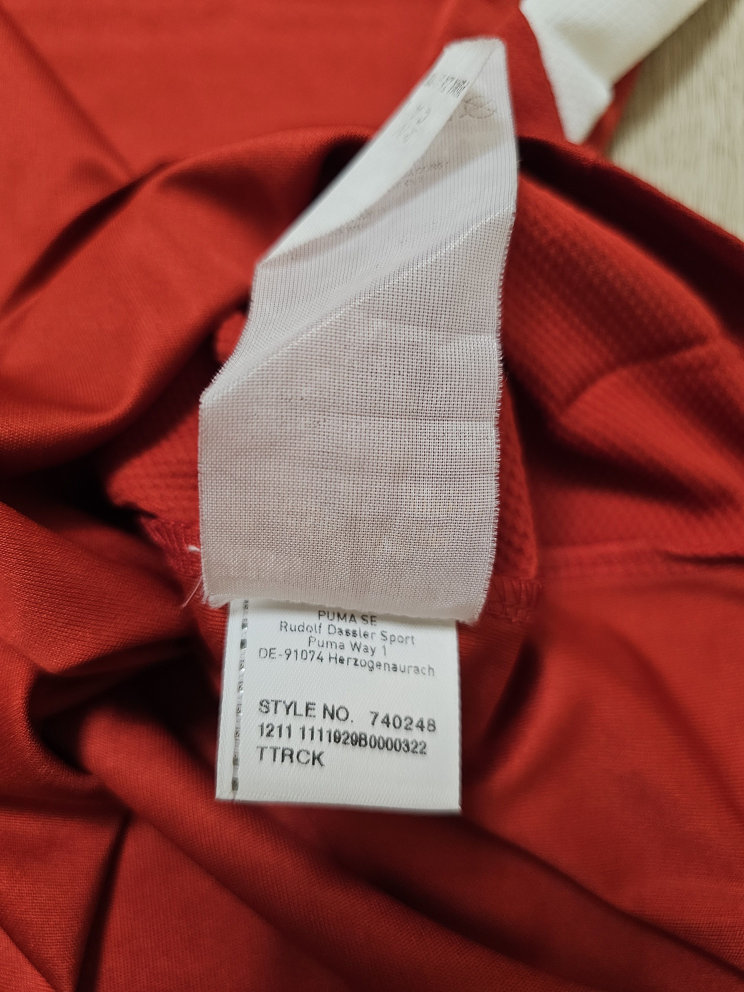 Puma CZECH REPUBLIC 2012 2013 HOME FOOTBALL SHIRT SOCCER JERSEY Size US S / EU 44-46 / 1 - 10 Thumbnail