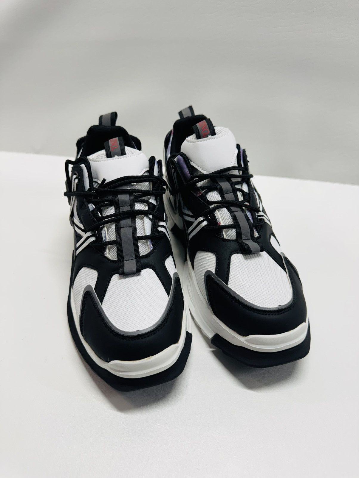 Other Mazino Storm-000 Black/White Size US 10 / EU 43 - 2 Thumbnail