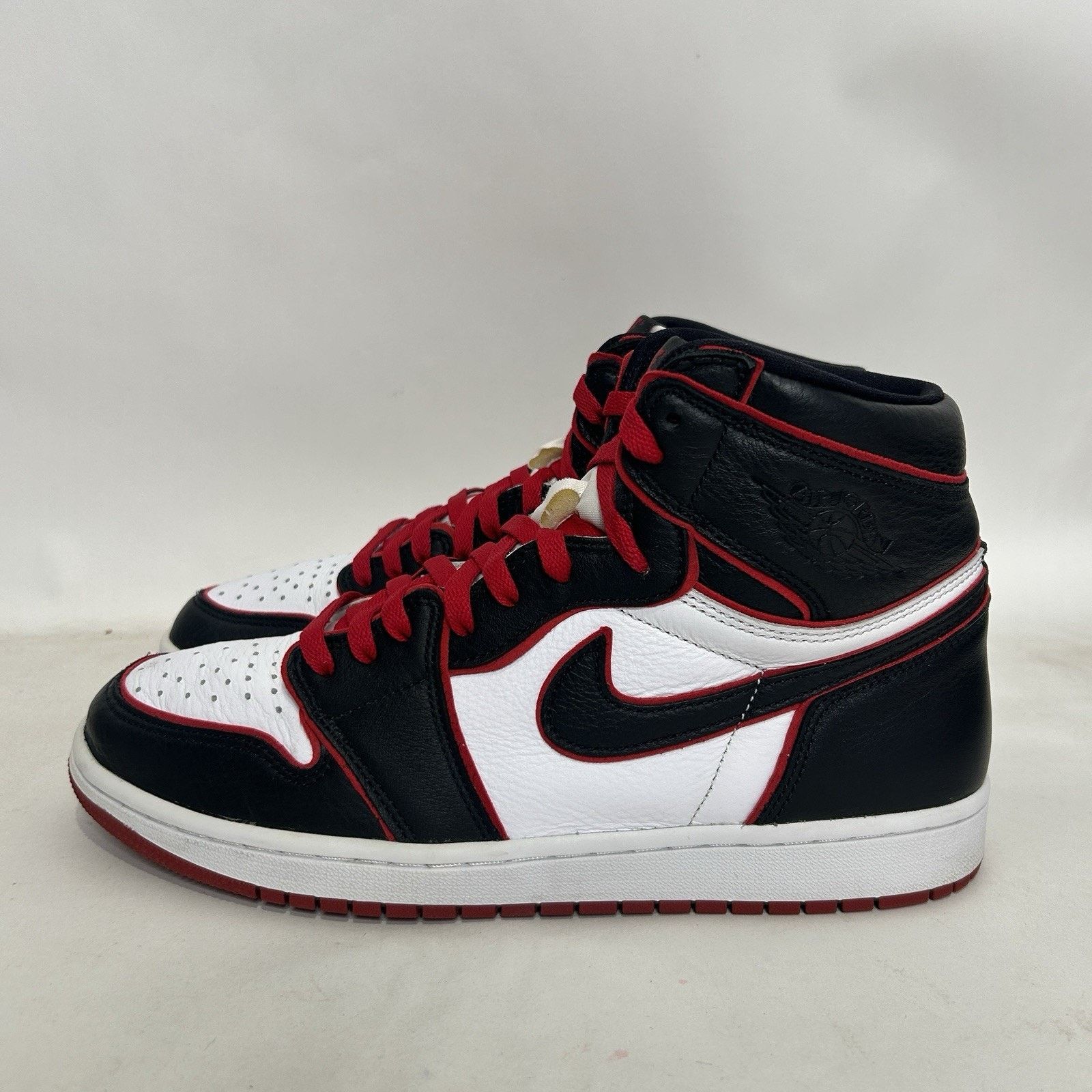 Nike Nike Air Jordan 1 Retro High OG “Bloodline” Size US 10.5 / EU 43-44 - 6 Thumbnail