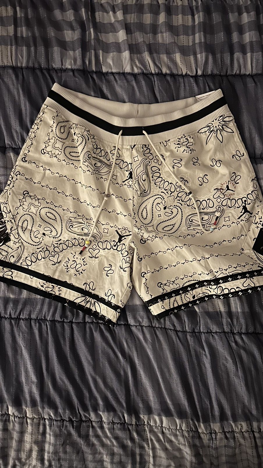 Travis Scott online / Jordan Paisley Shorts XL