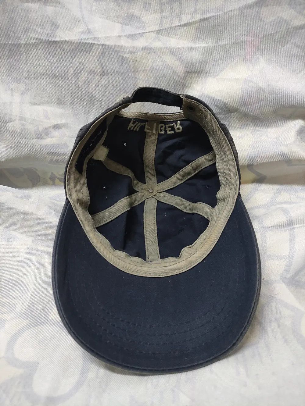 Tommy Hilfiger × Vintage TOMMY HILFIGER VINTAGE CAP DISTRESSED SUNFADED Size ONE SIZE - 7 Thumbnail