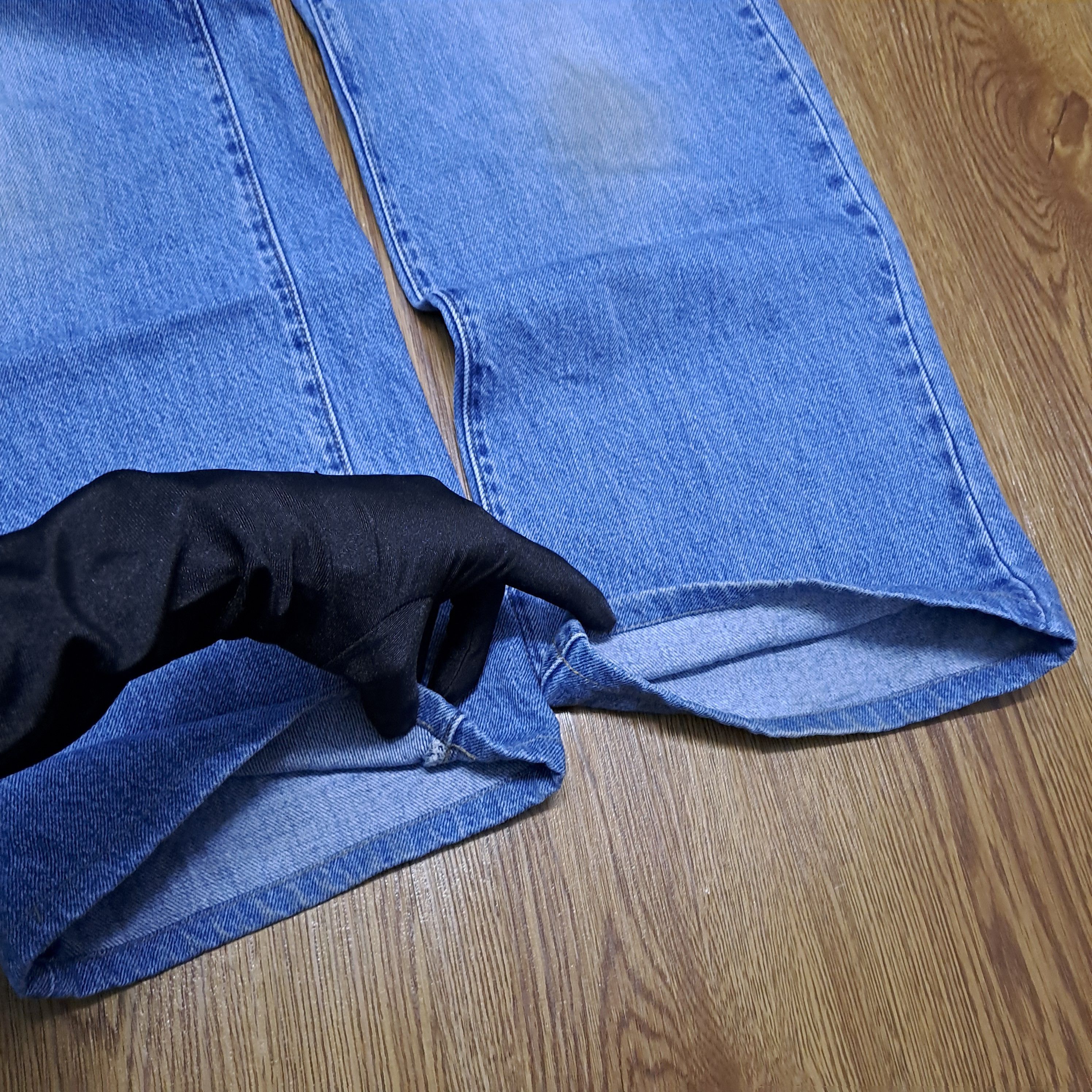 Uniqlo Uniqlo Wide/Baggy Jeans Size US 30 / EU 46 - 2 Thumbnail
