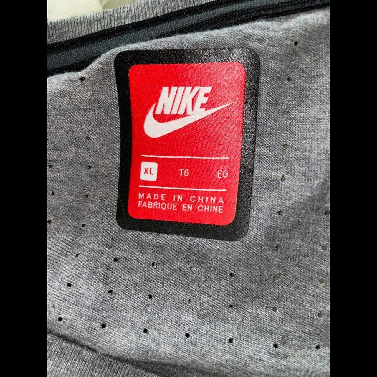 Nike Nike Mens Sportswear Size Xl Size US XL / EU 56 / 4 - 6 Thumbnail