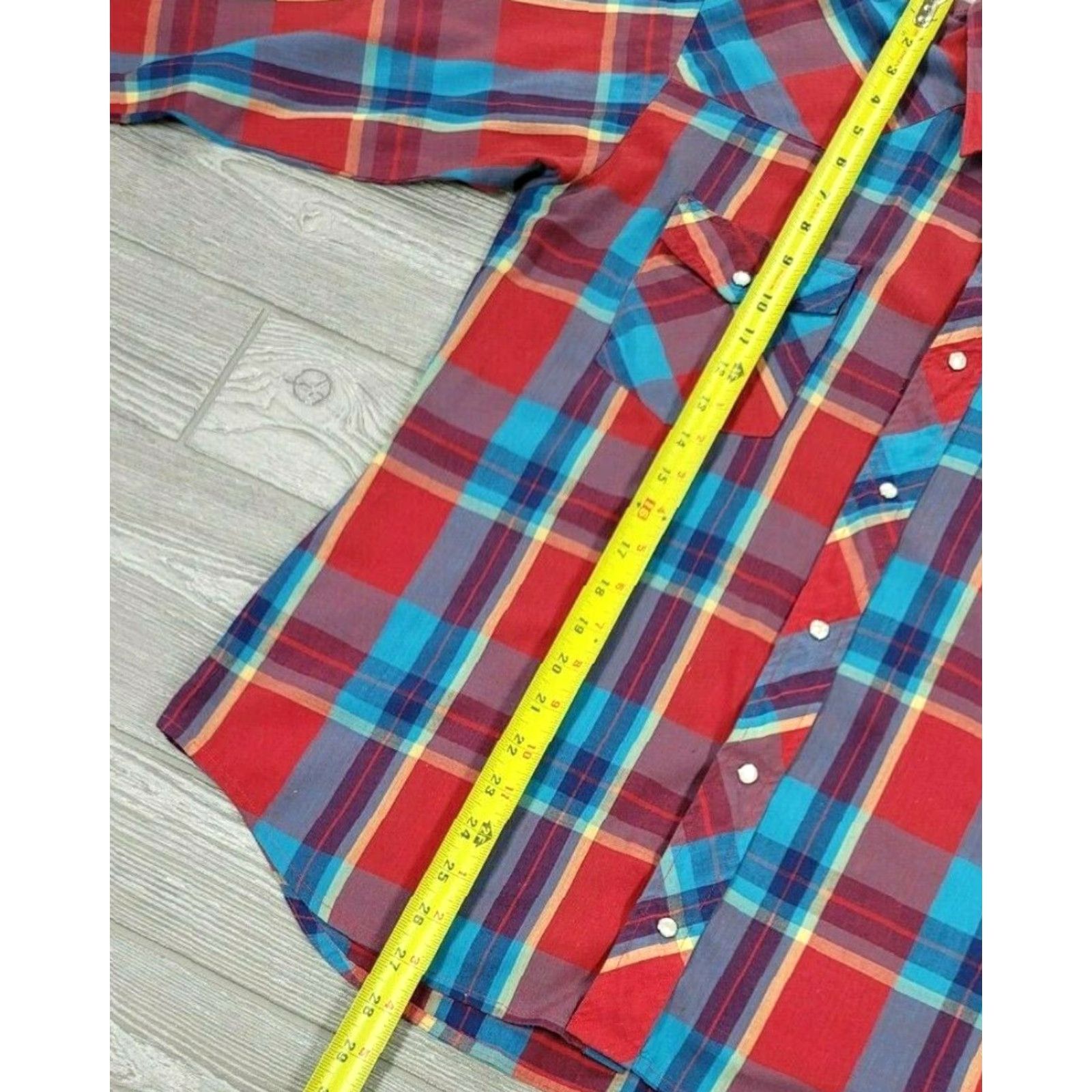Wrangler Wrangler Button-Up Plaid Shirt Men 16-16.5 Multicolor Red Blue Green Pearl Snap Western Casual Workwear Long Sleeve Cotton Poly Blend Size US L / EU 52-54 / 3 - 7 Thumbnail