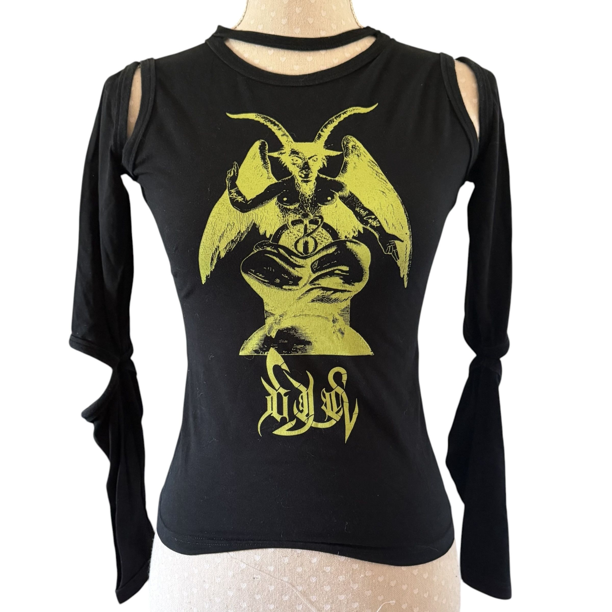 Versace VERSACE JEANS COUTURE BAPHOMET LONGSLEEVE Size XS / US 0-2 / IT 36-38 - 1 Thumbnail