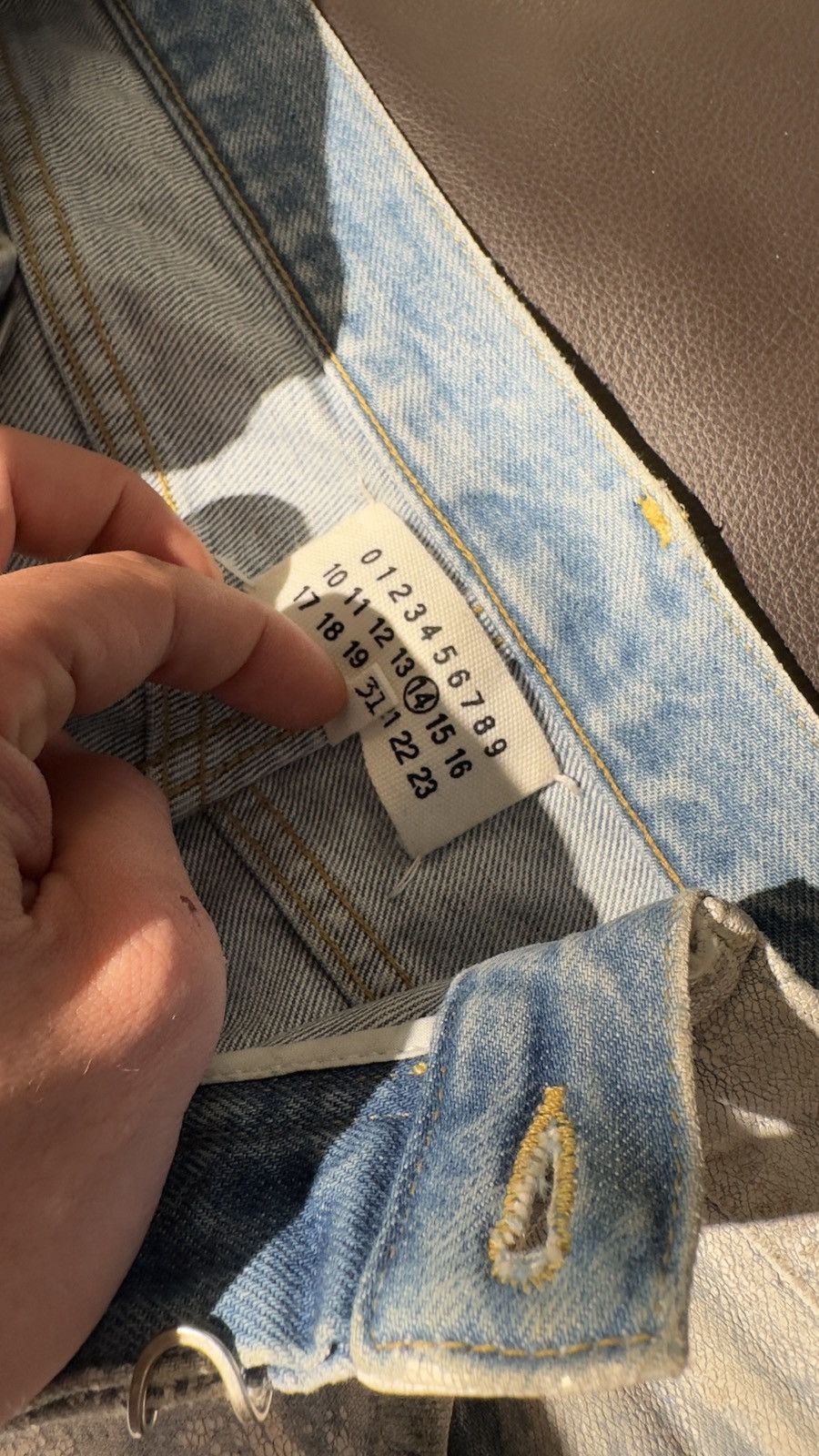 Maison Margiela Maison Margiela white crack paint denim Size US 31 - 3 Thumbnail