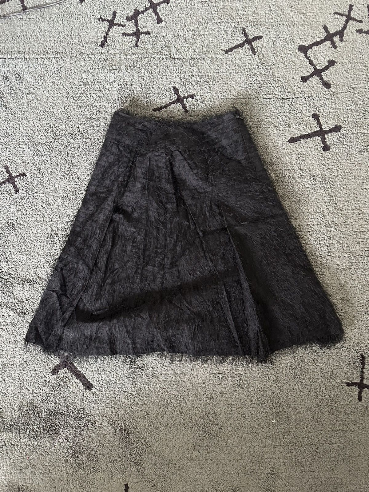 Fendi Archive Fendi Spring 1997 Black Feather Skirt Size 28" / US 6 / IT 42 - 2 Thumbnail
