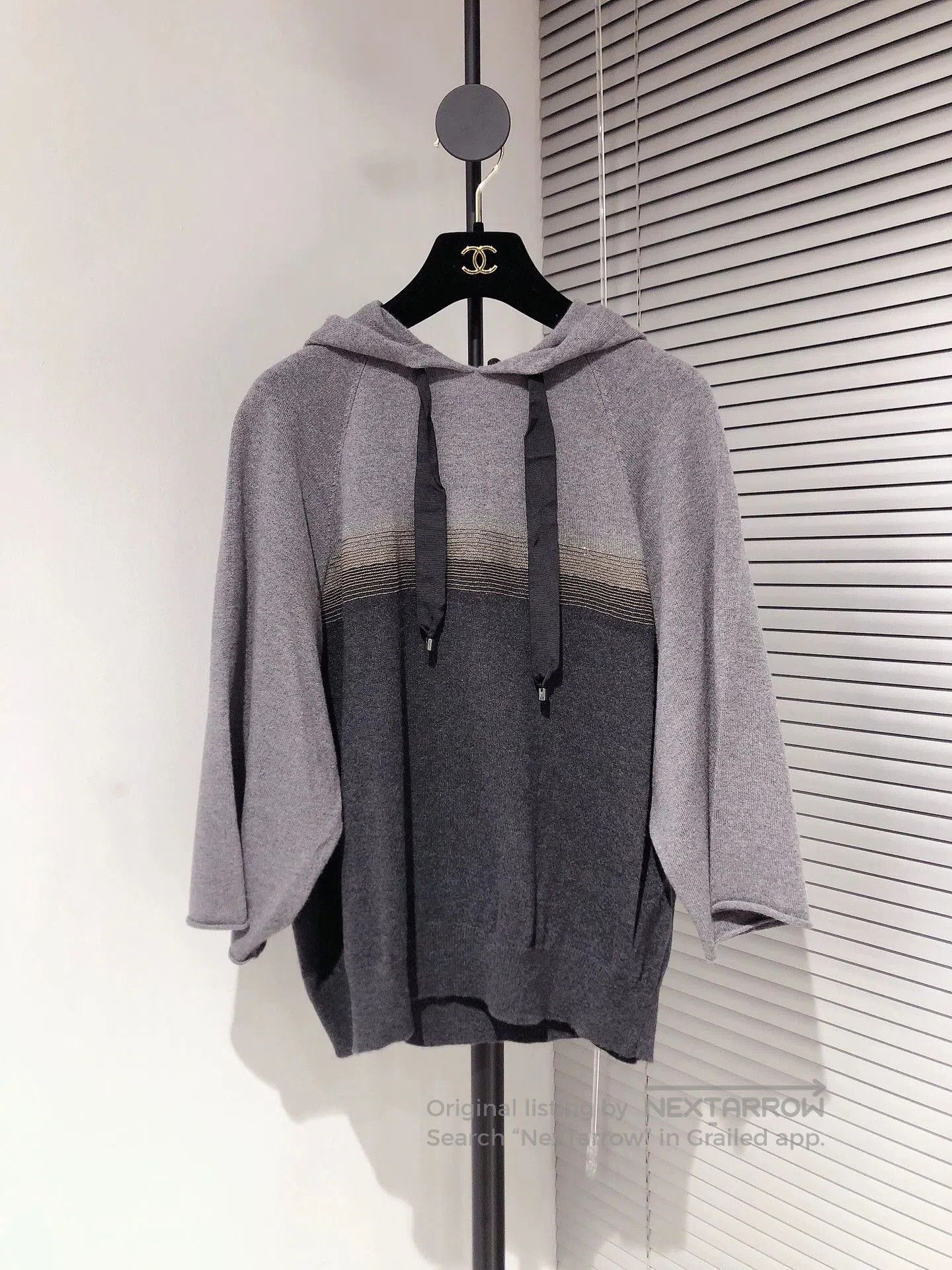 Brunello Cucinelli Brunello Cucinelli Gray Black Hooded Cashmere Sweater. Size US XXS / EU 40 - 1 Thumbnail