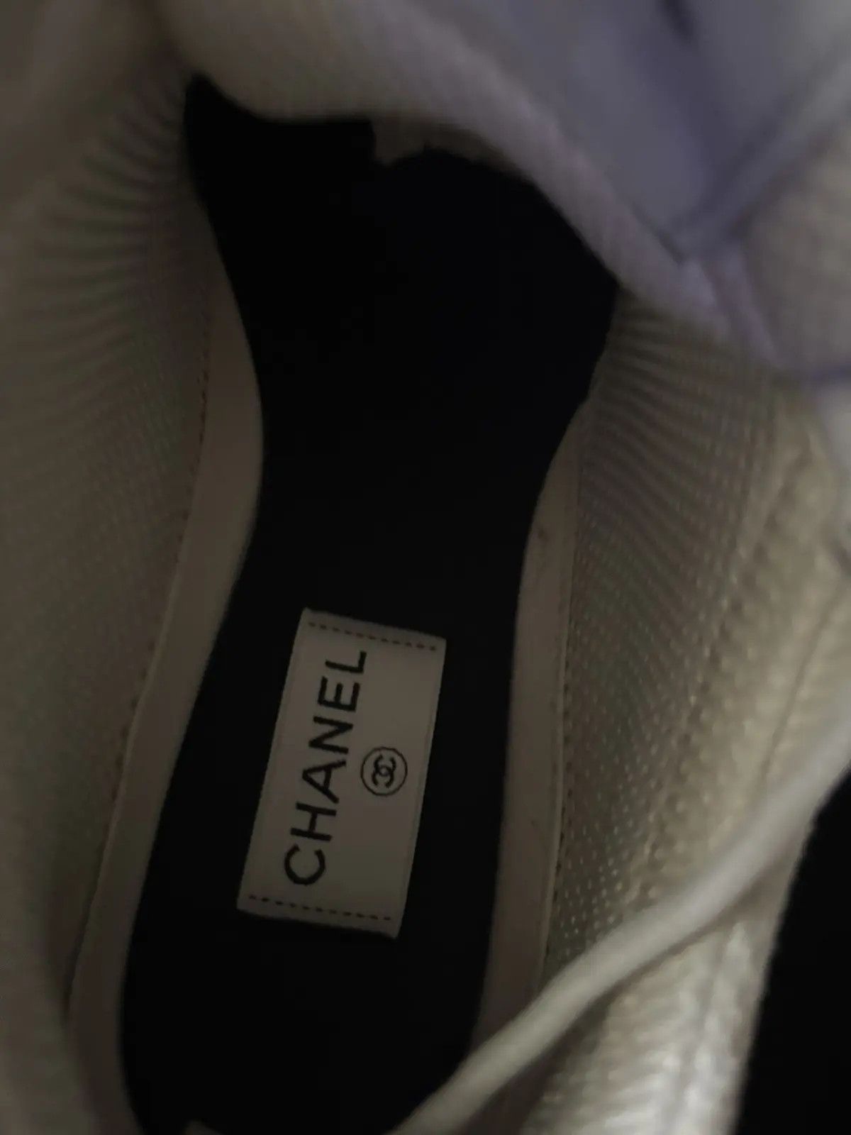 Chanel Chanel Sneaker IvoryWhiteSilver Size US 10 / EU 43 - 9 Thumbnail