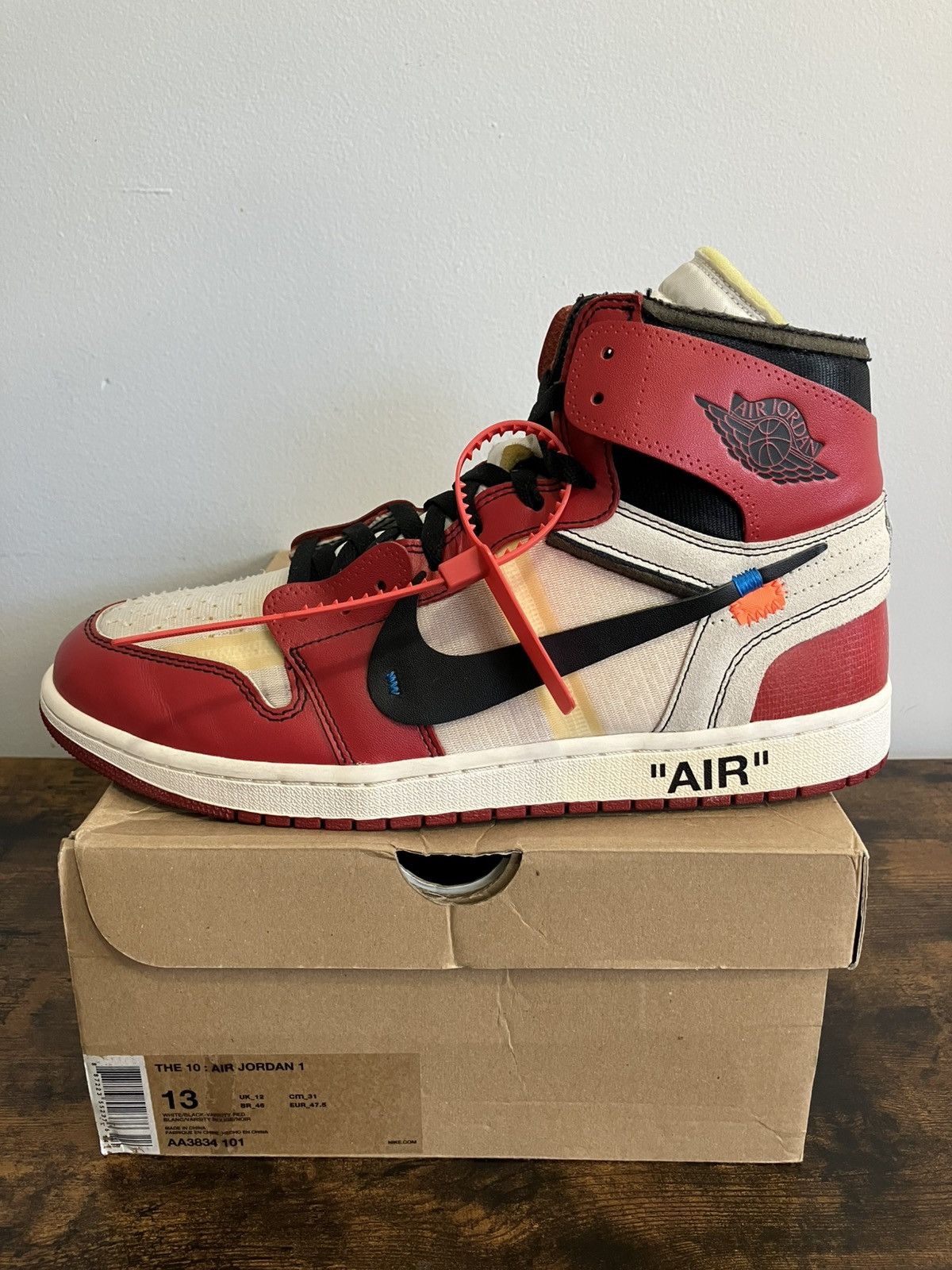 Jordan Brand × Off-White Size 13 - Jordan 1 Retro OG x Off-White High Chicago Size US 13 / EU 46 - 2 Thumbnail