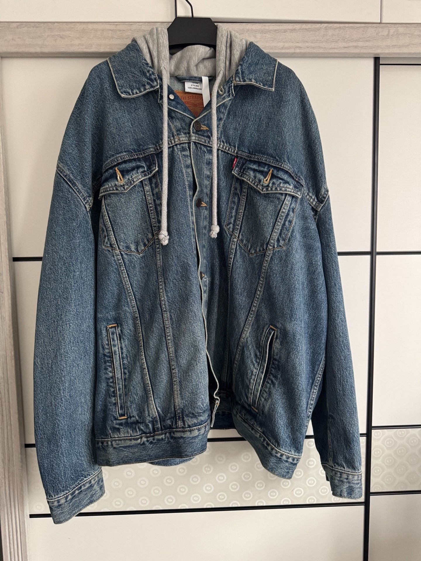 Vetements Vetements Collab Denim White Jacket S Women Size S / US 4 / IT 40 - 1 Thumbnail