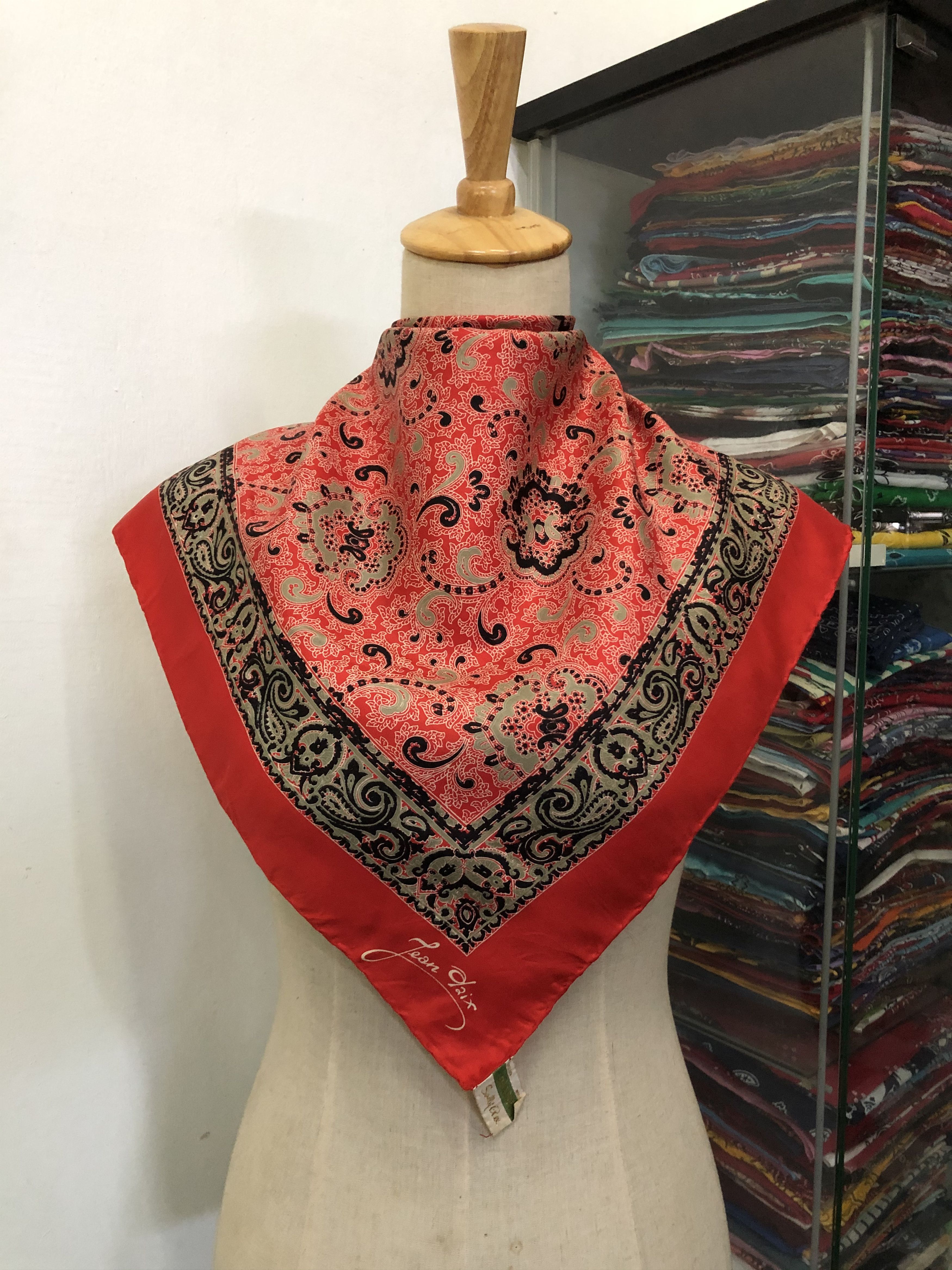 Vintage Vintage Silk Scarf Size ONE SIZE - 1 Thumbnail