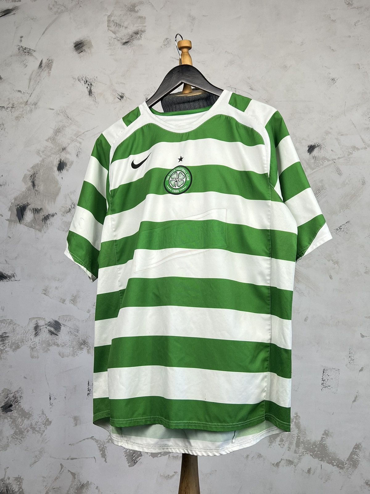 Nike 2005 - 2006 Nike Total 90 Celtic Home Jersey Size L - XL Size US XL / EU 56 / 4 - 1 Thumbnail