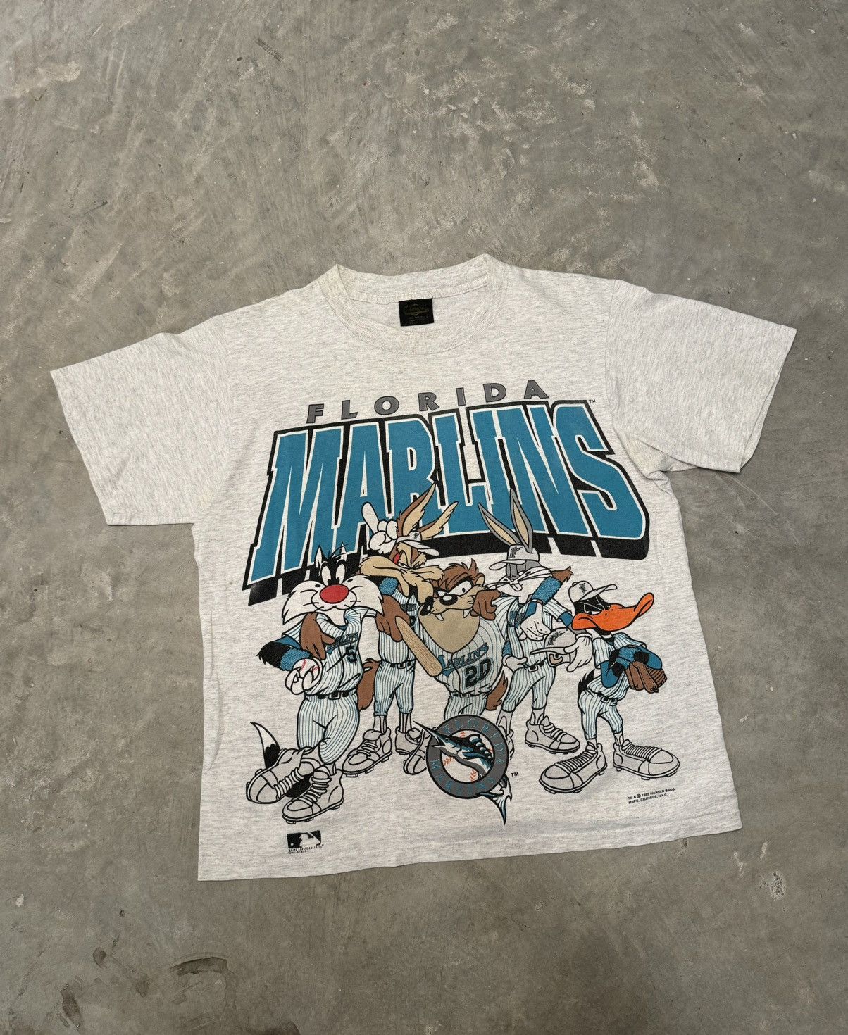 Changes 1995 Florida Marlins x Looney Tunes Changes grail Taz Bugs Size US L / EU 52-54 / 3 - 1 Thumbnail