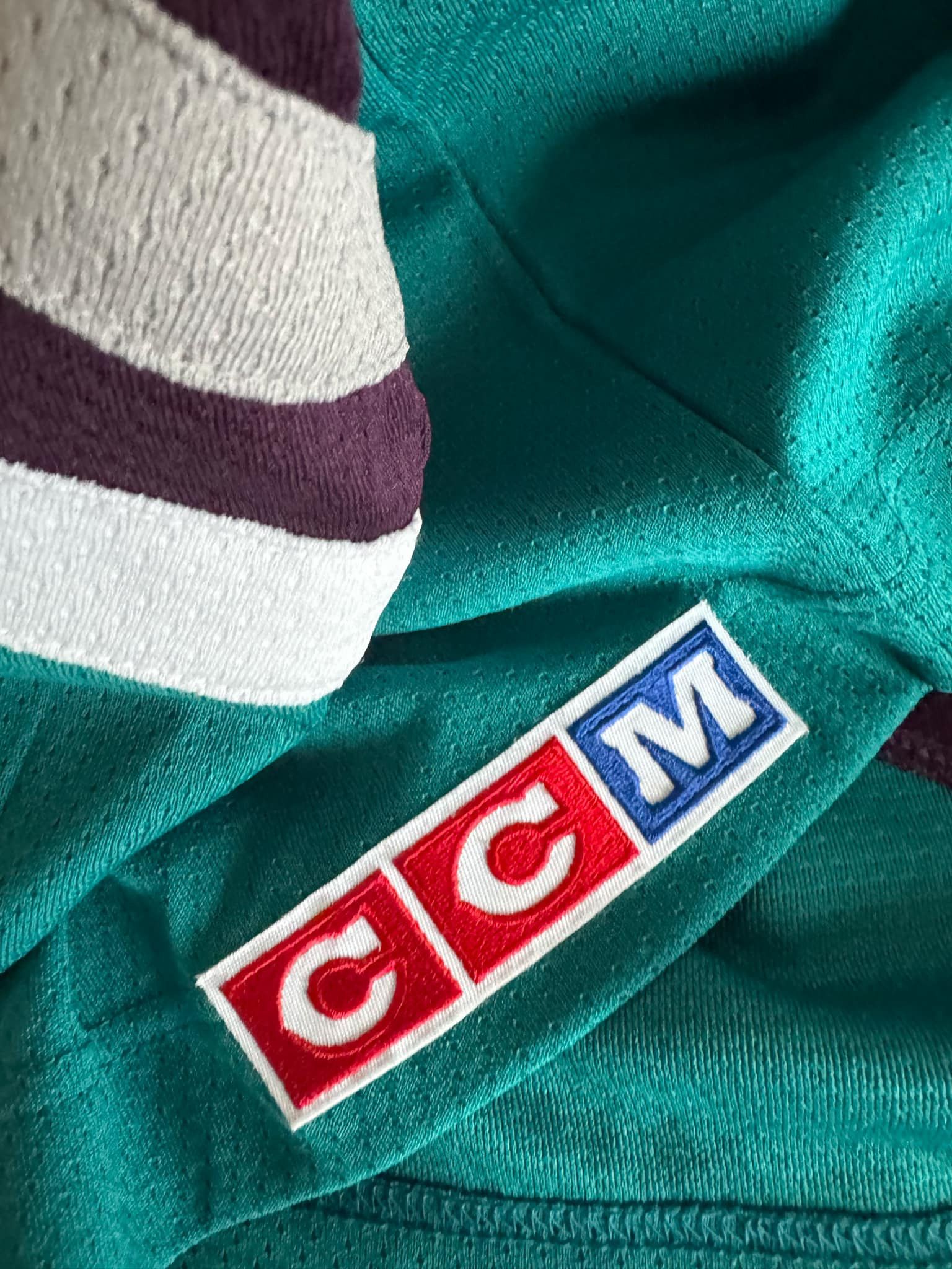 Ccm NHL Vintage Anaheim Ducks CCM Longsleeve Size US L / EU 52-54 / 3 - 7 Thumbnail