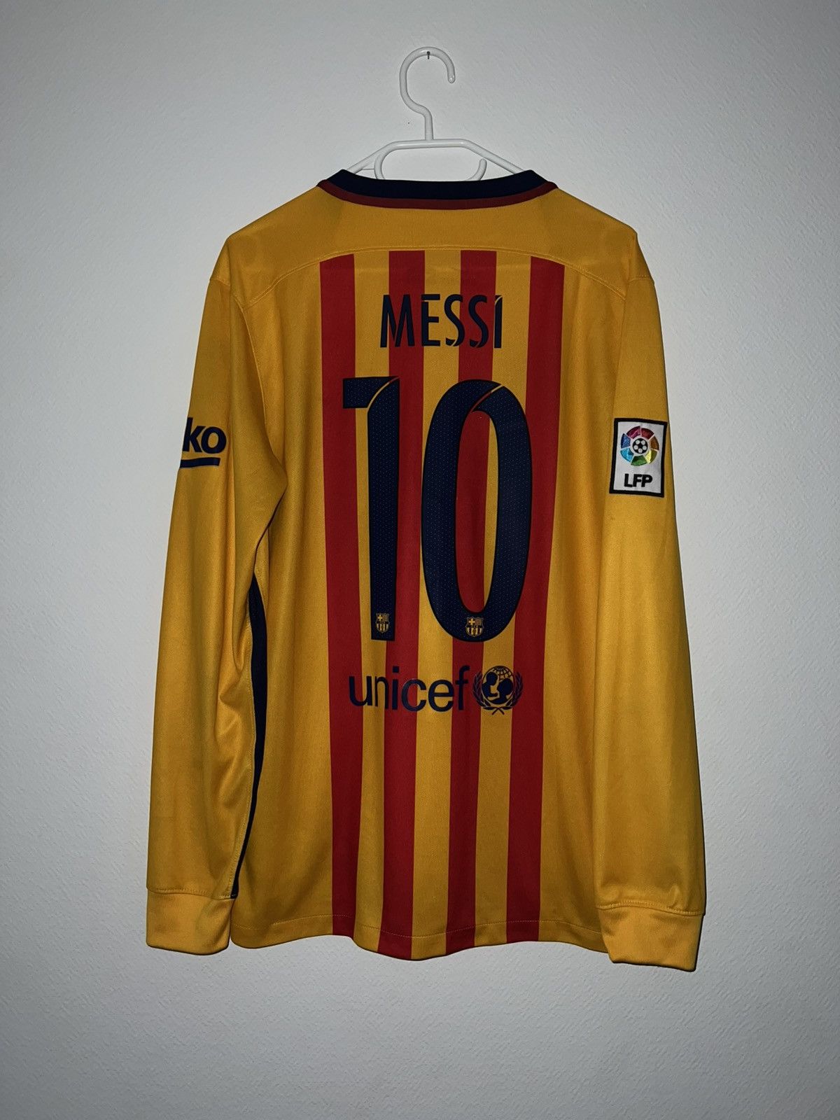 Nike Nike FC Barcelona Messi longsleeve jersey 15/16 M Size US M / EU 48-50 / 2 - 1 Thumbnail