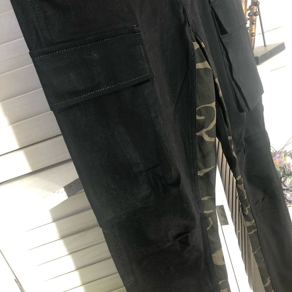 Hot Topic NWT Hot Topic black pants goth cargo flare cotton Sz 30 X 32 Size US 30 / EU 46 - 5 Thumbnail