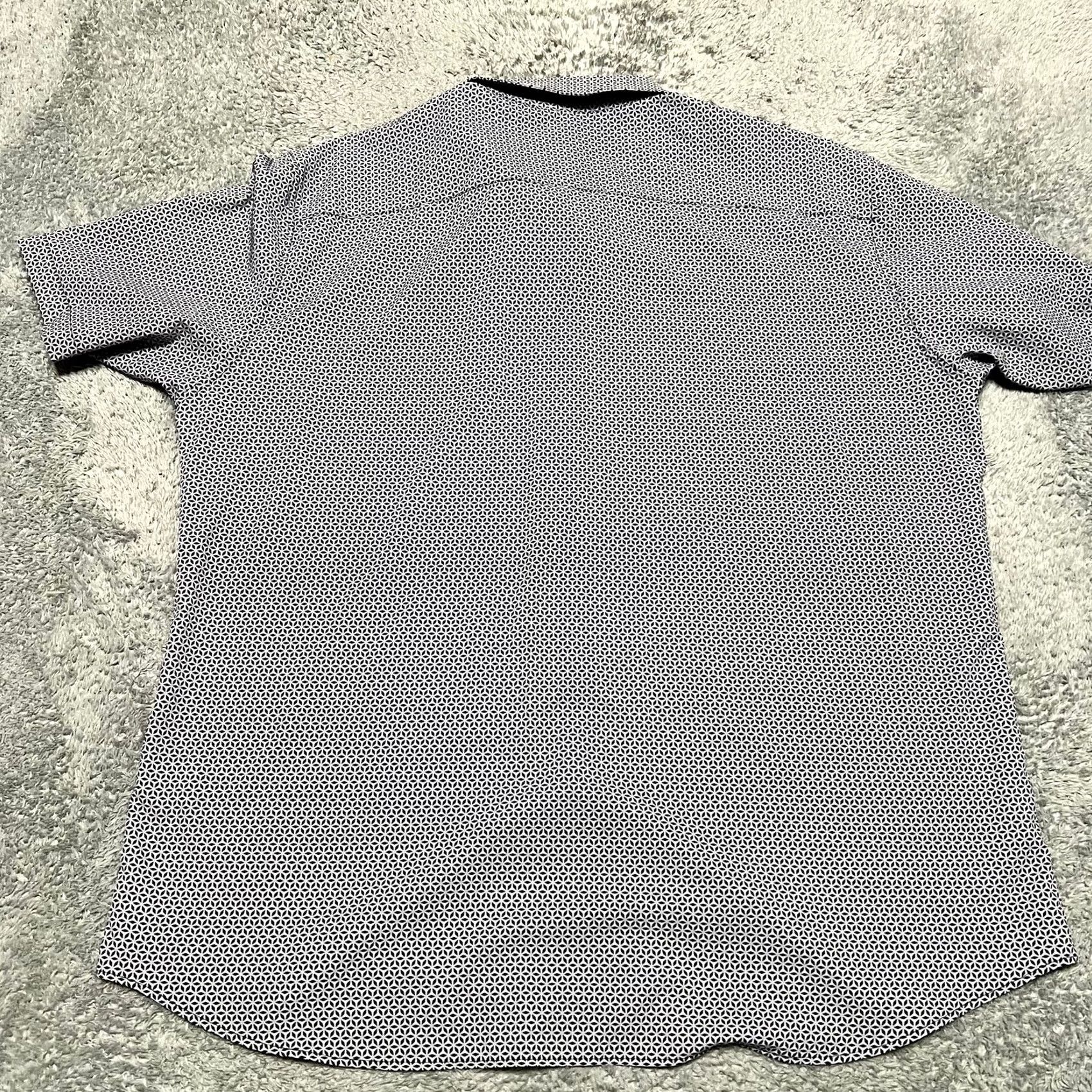Kenneth Cole Kenneth Cole Golf Shirt Mens XXL Short Sleeve Performance Button Geometric Gray 2XL Size US XXL / EU 58 / 5 - 3 Thumbnail