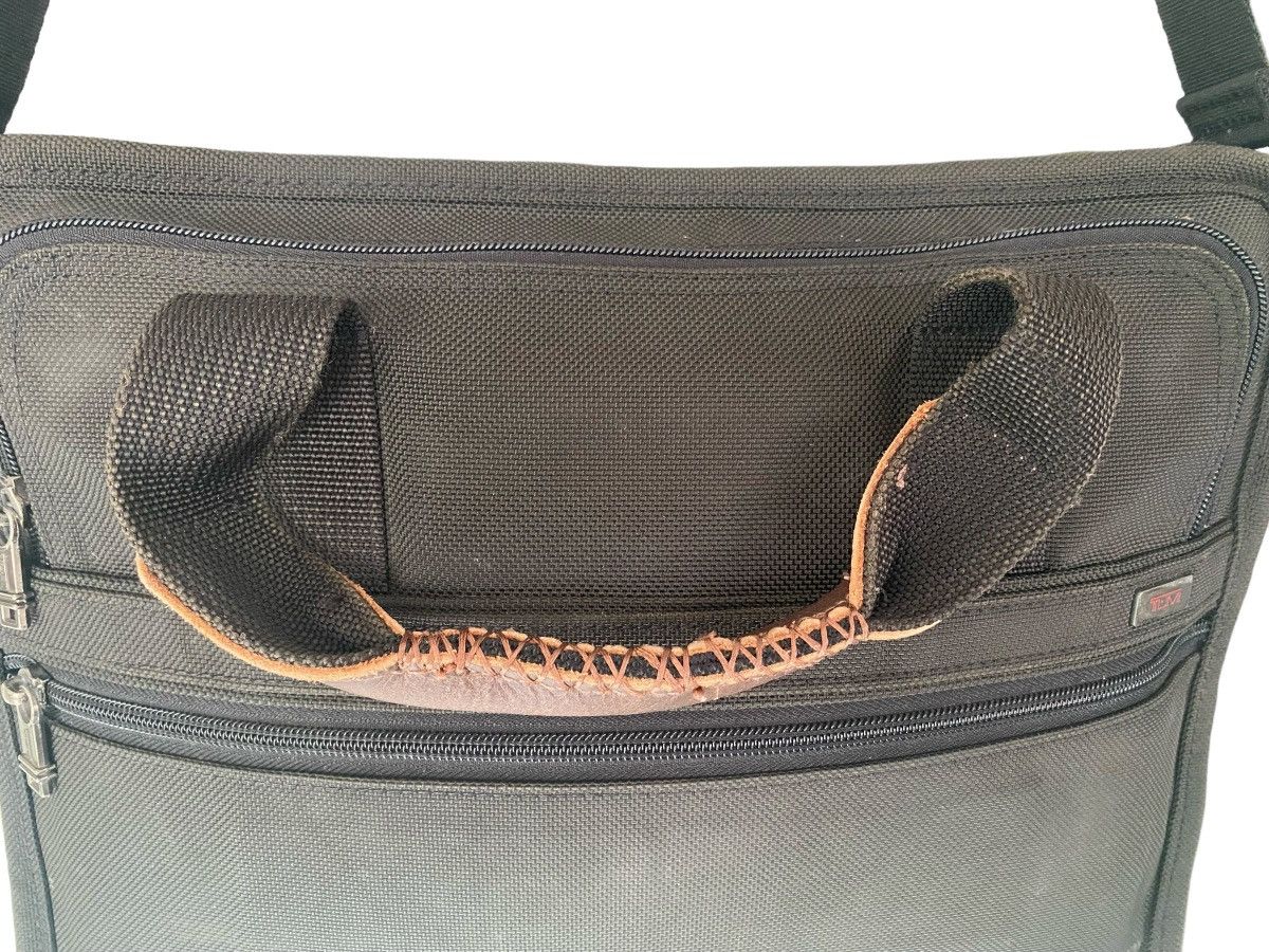 Designer Rare TUMI Messenger Bag Size ONE SIZE - 18 Thumbnail