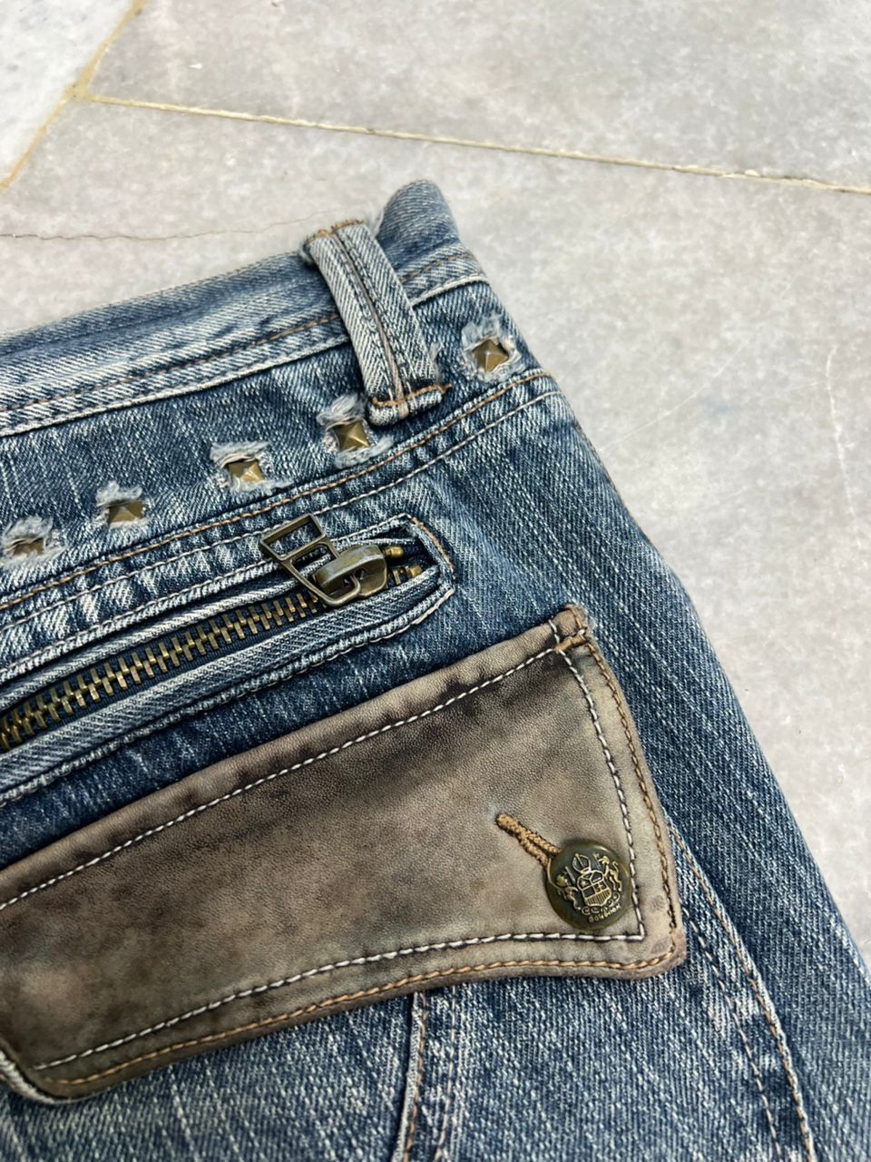 Japanese Brand Japanese Brand Trixy Flare Jeans Size US 32 / EU 48 - 13 Thumbnail