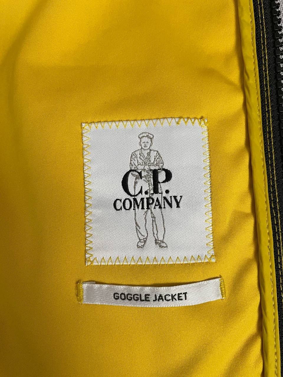 C.P. Company C.P. Company Vest Yellow Jacket Shell-R Soft Shell Size US XS / EU 42 / 0 - 11 Thumbnail