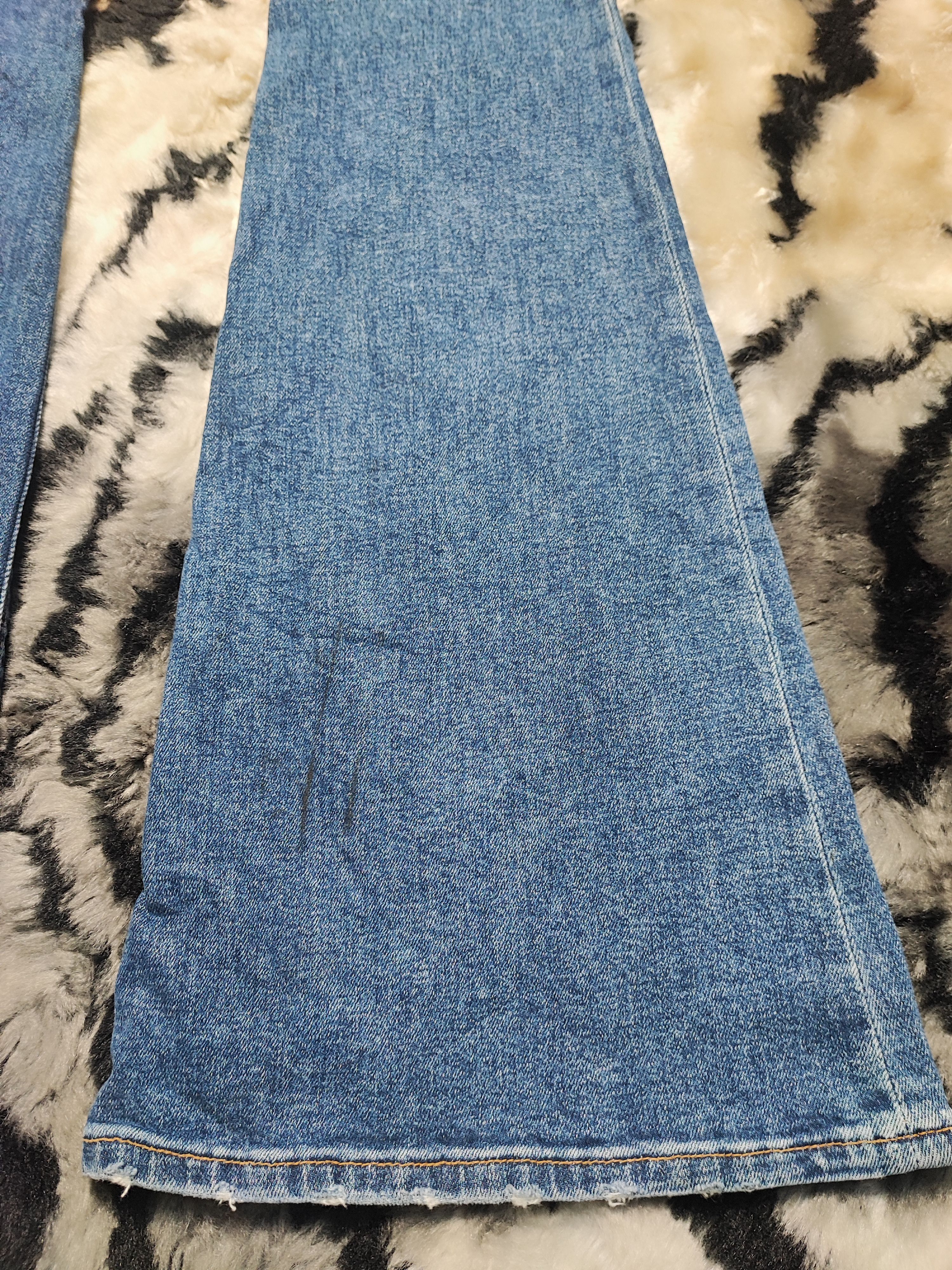 Hudson Hudson Jeans Kick Flare Distressed Denim Size 26" / US 2 / IT 38 - 9 Thumbnail