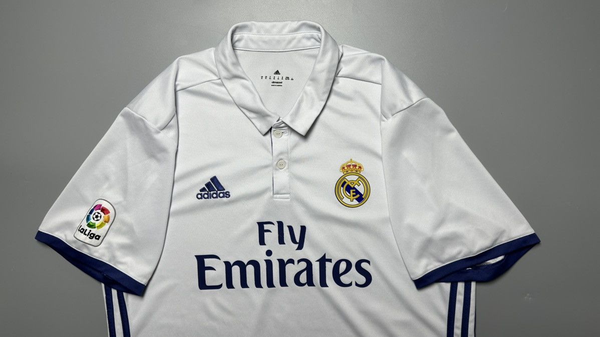 Vintage REAL MADRID ADIDAS 2016/2017 FOOTBALL HOME JERSEY #7 RONALDO Size US XL / EU 56 / 4 - 3 Thumbnail