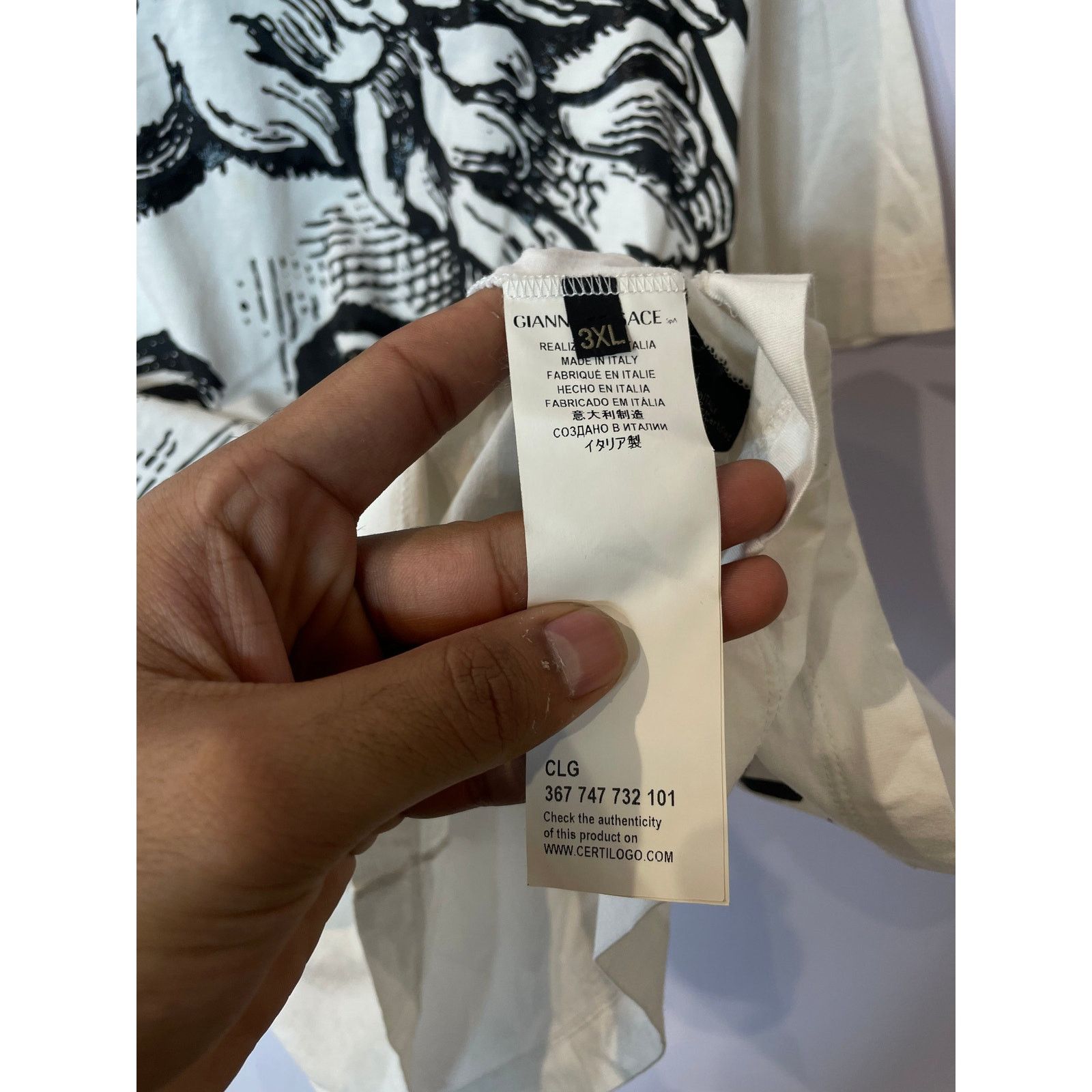 Versace Versace Medusa Tee White Used XL Size US XL / EU 56 / 4 - 4 Thumbnail