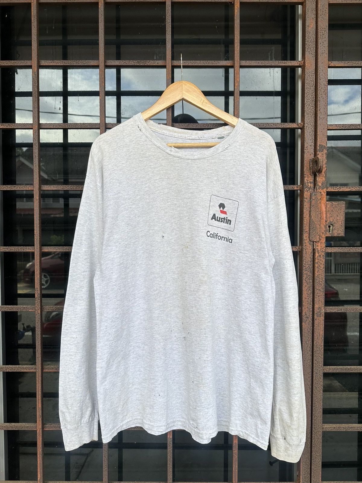 Vintage Thrashed Distressed ERD Grunge Austin California Crewneck Size US XL / EU 56 / 4 - 2 Thumbnail