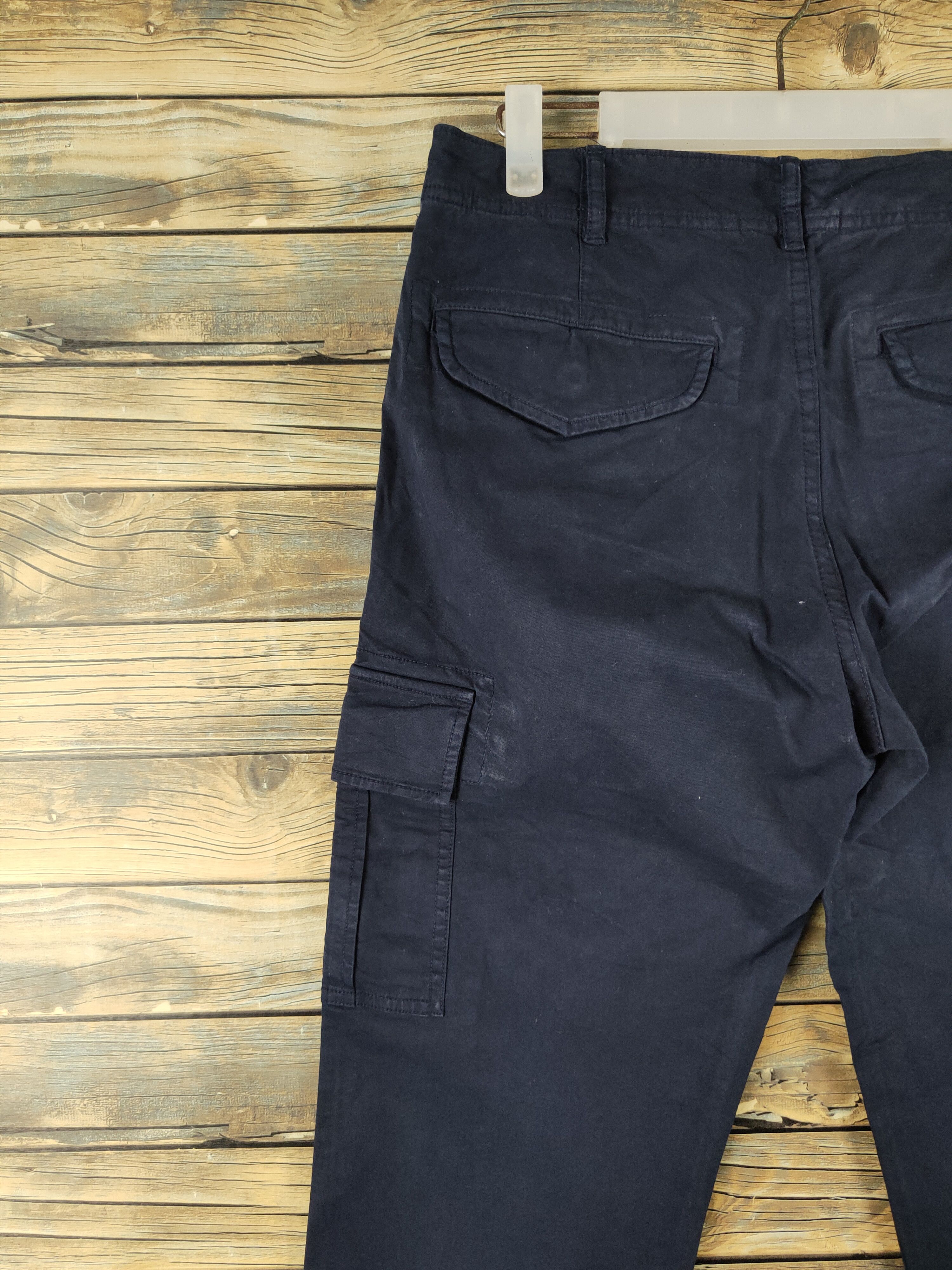 Japanese Brand DL Uniqlo Navy Multipocket Tactical Cargo Pants #1129 Size US 31 - 8 Thumbnail