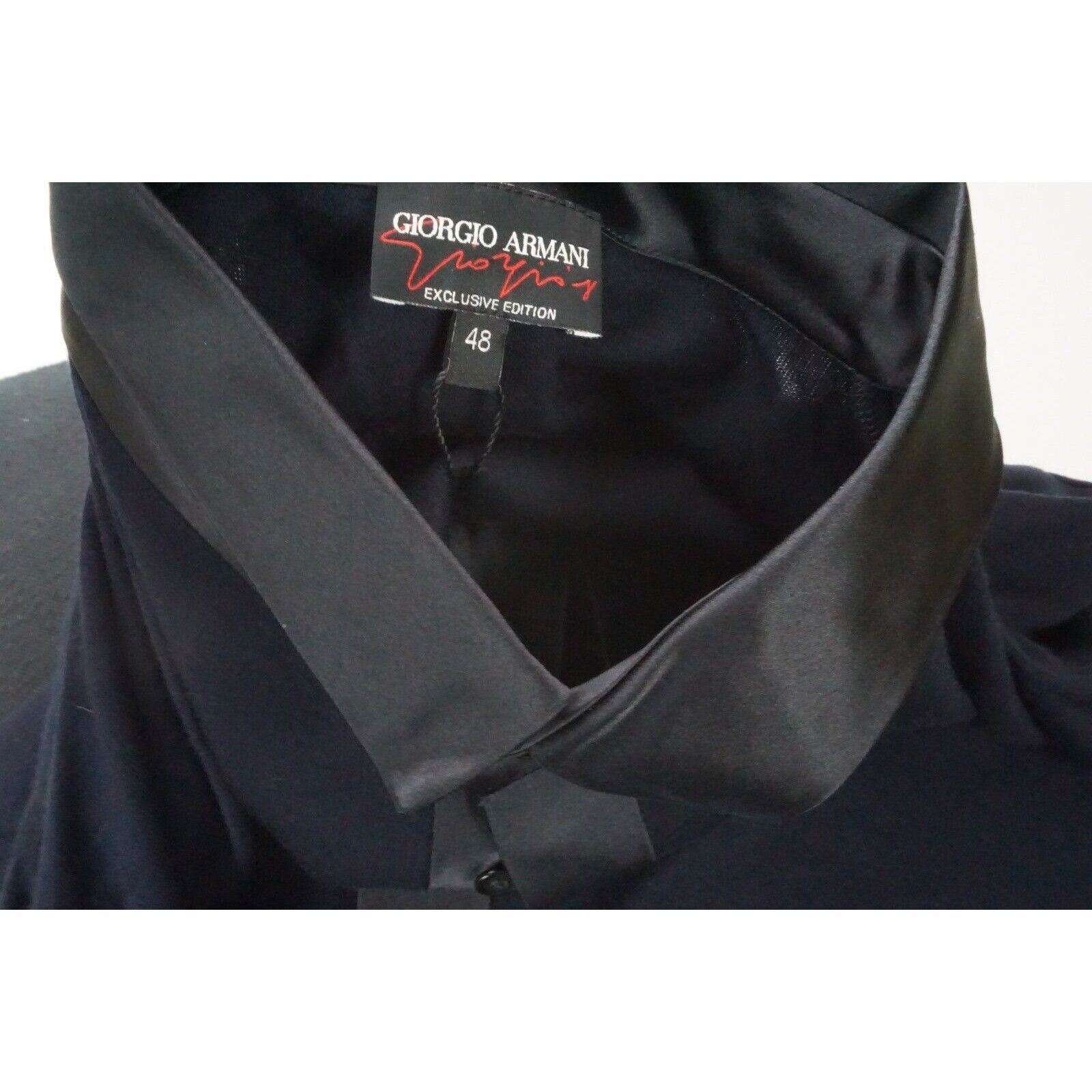 Giorgio Armani Giorgio Armani Exclusive Edition Blue 100% Cashmere Button U Size US M / EU 48-50 / 2 - 5 Thumbnail