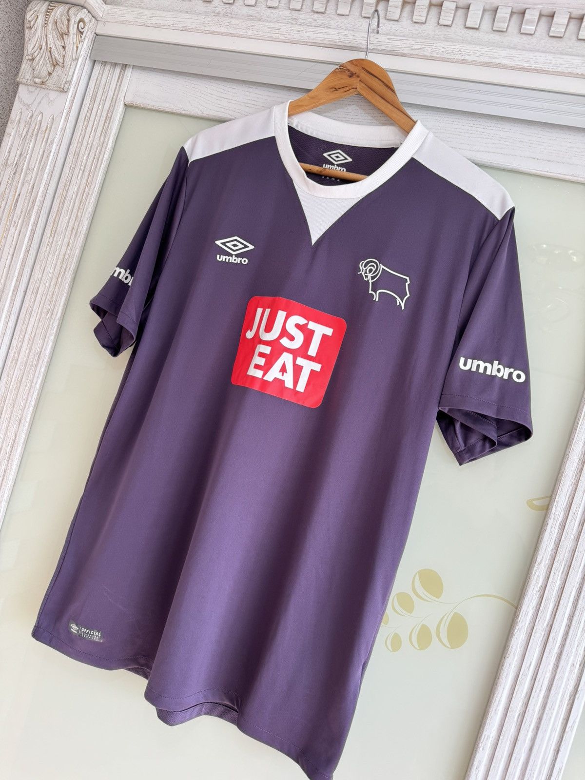 Umbro Derby County 2015-2016 Away Soccer Jersey Football Kit Shirt Size US XL / EU 56 / 4 - 3 Thumbnail